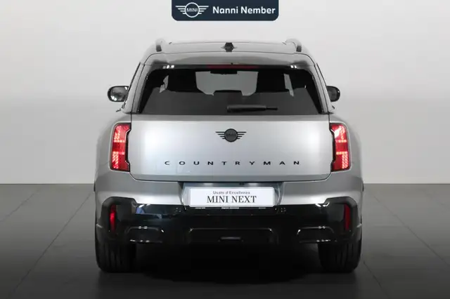 MINI Countryman view 4