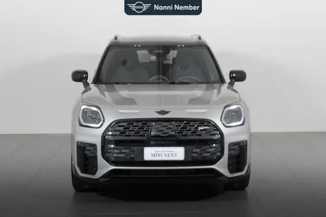 MINI Countryman view 2