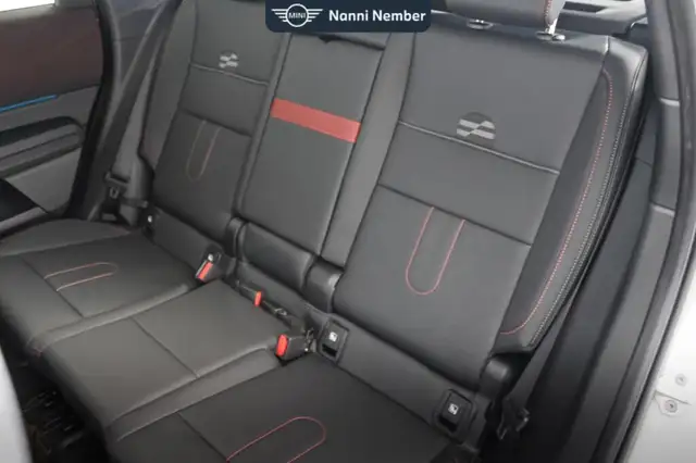 MINI Countryman view 15