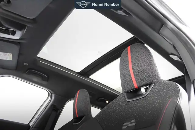 MINI Countryman view 9