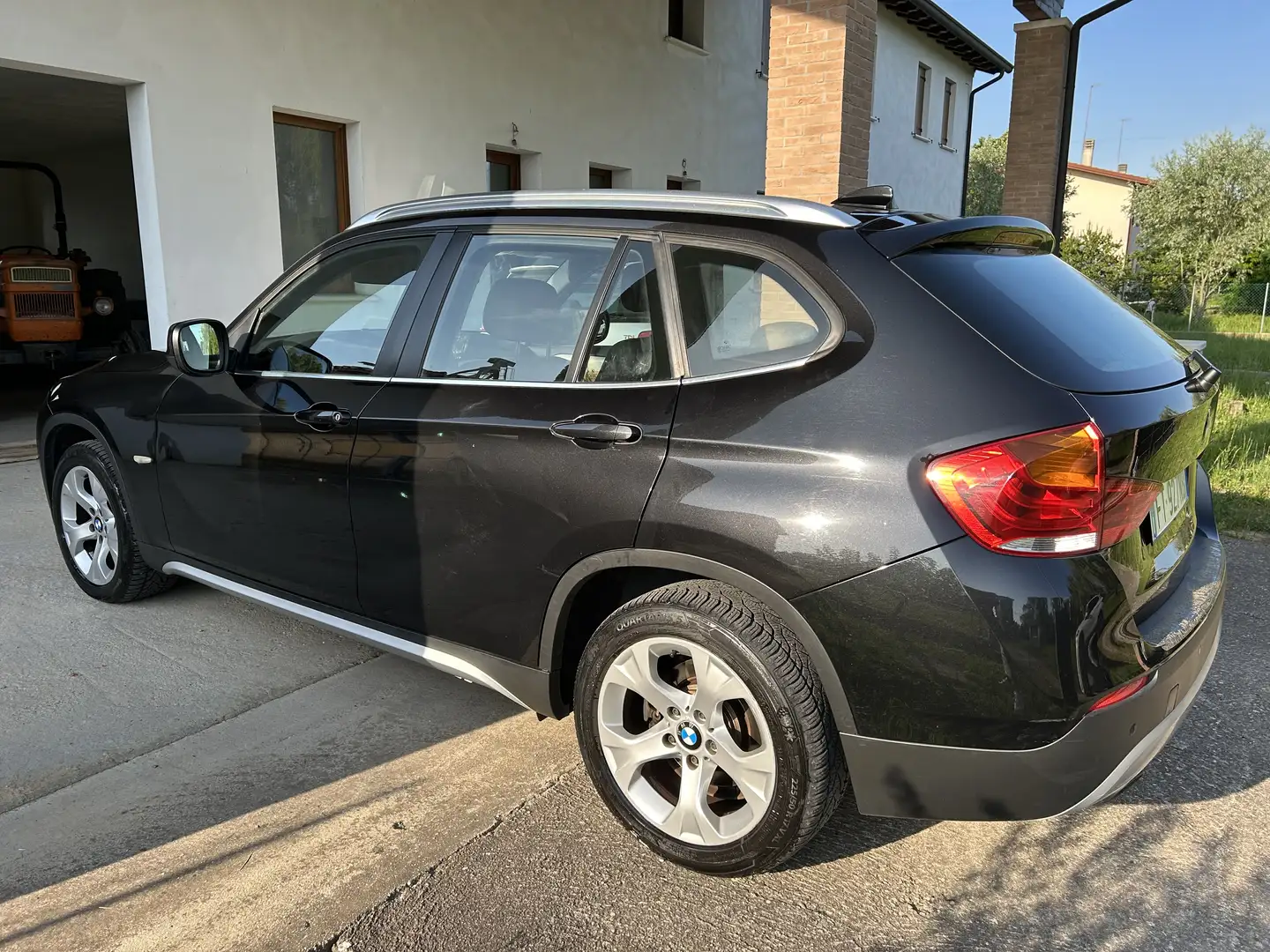BMW X1 xdrive23dA Futura - 1