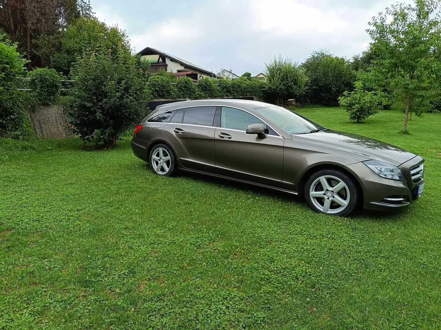 Mercedes-Benz CLS 350 CLS Shooting Brake 350 CDI 4Matic 7G-TRONIC Коричневий - 1