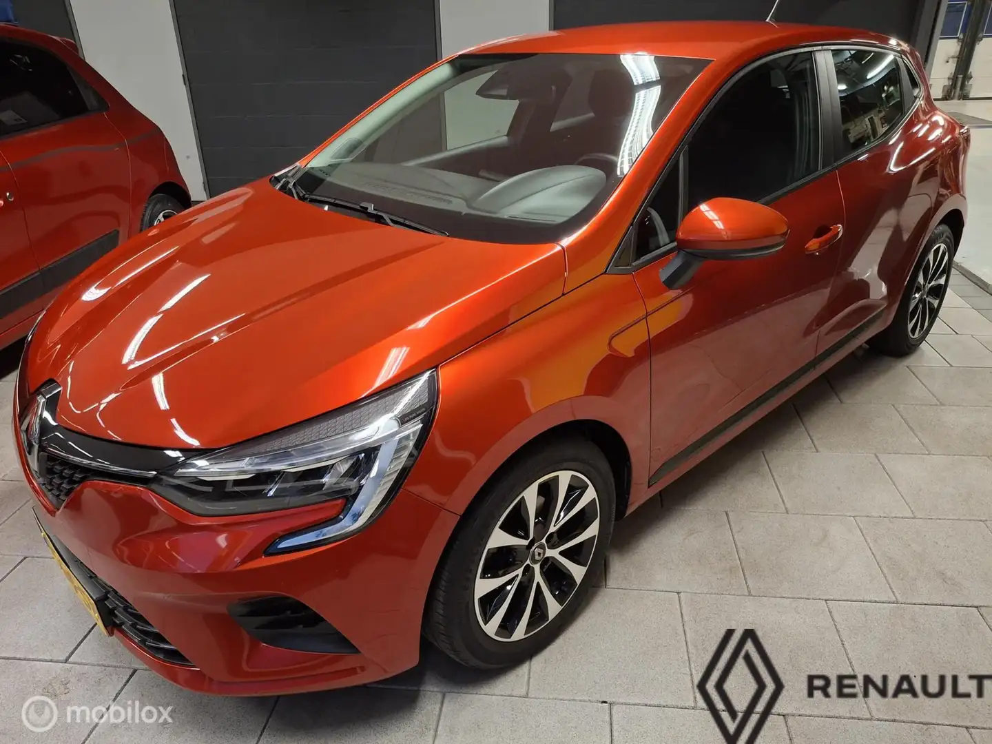 Renault Clio 1.0 TCe Zen Rouge - 2