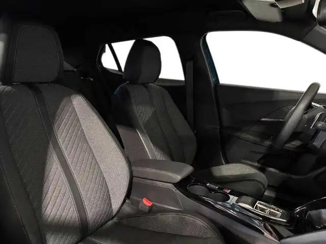 Peugeot 2008 view 16
