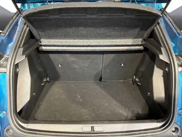 Peugeot 2008 view 7