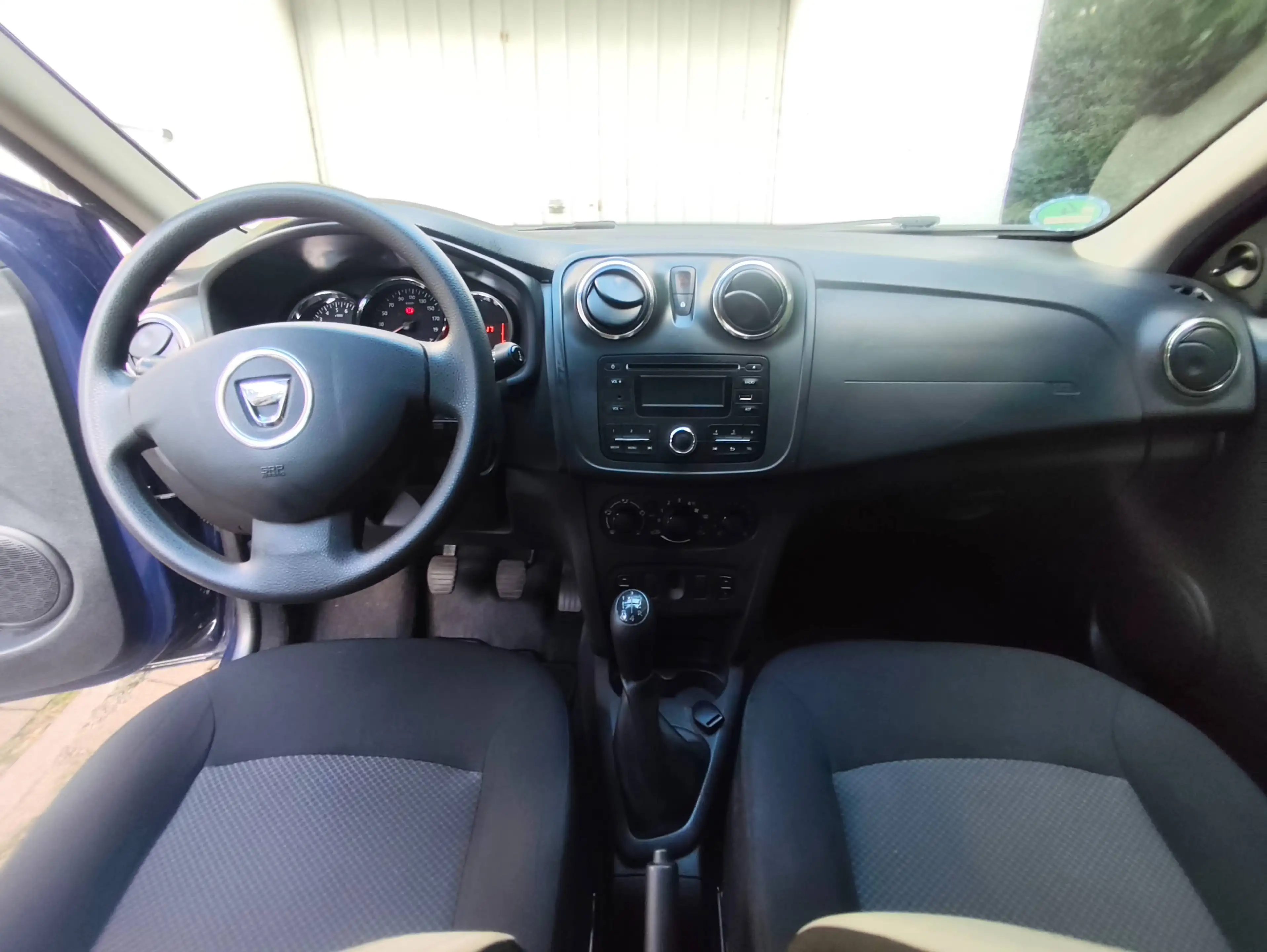 Dacia Logan 1.2 16V Ambiance/nur 33.998KM/aus 1.Hand/Scheckhgepfl./Klima/ Bluetooth/ Freisprecheinrichtung/Elektro Paket — photo 6