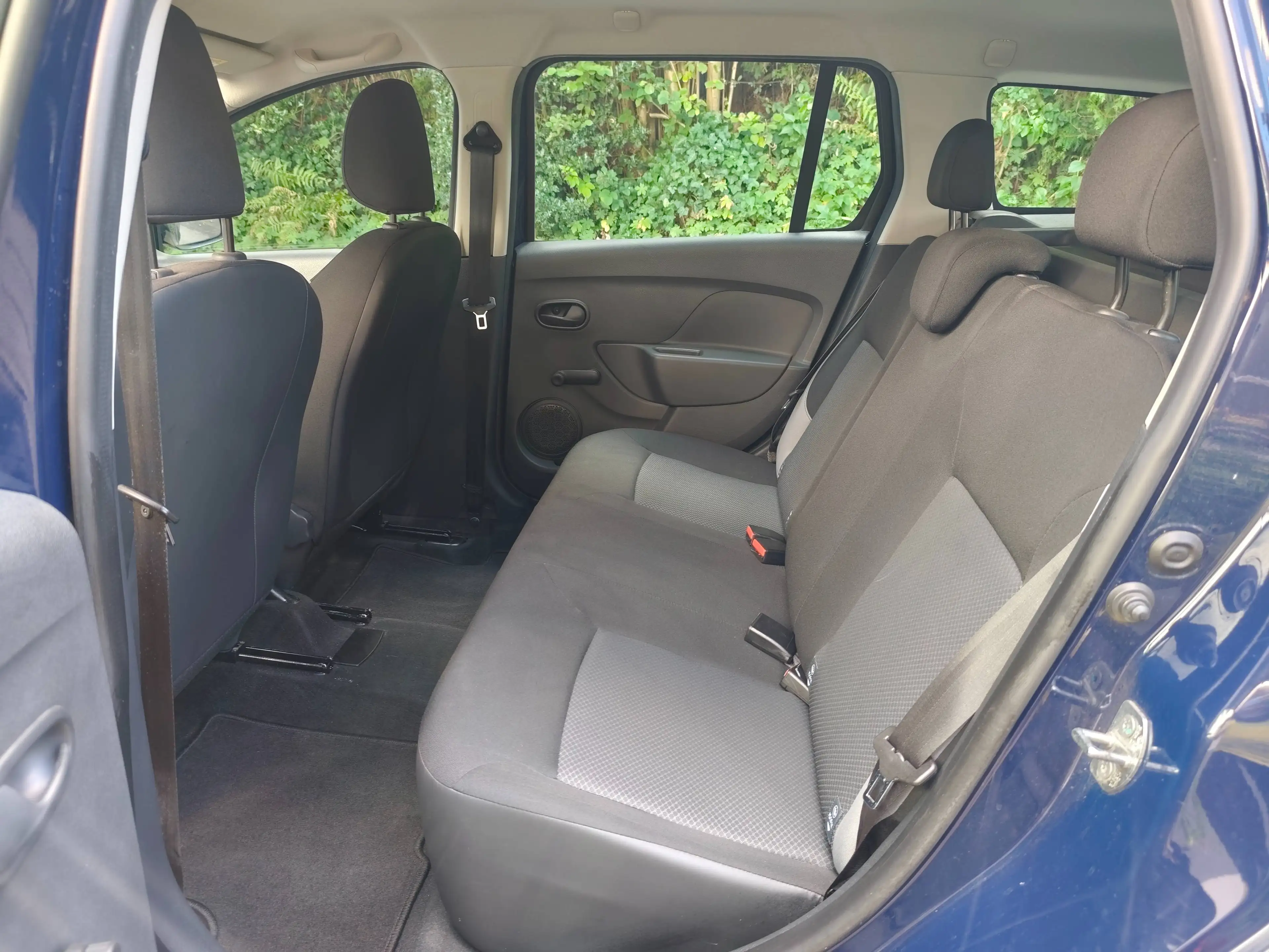 Dacia Logan 1.2 16V Ambiance/nur 33.998KM/aus 1.Hand/Scheckhgepfl./Klima/ Bluetooth/ Freisprecheinrichtung/Elektro Paket — photo 11