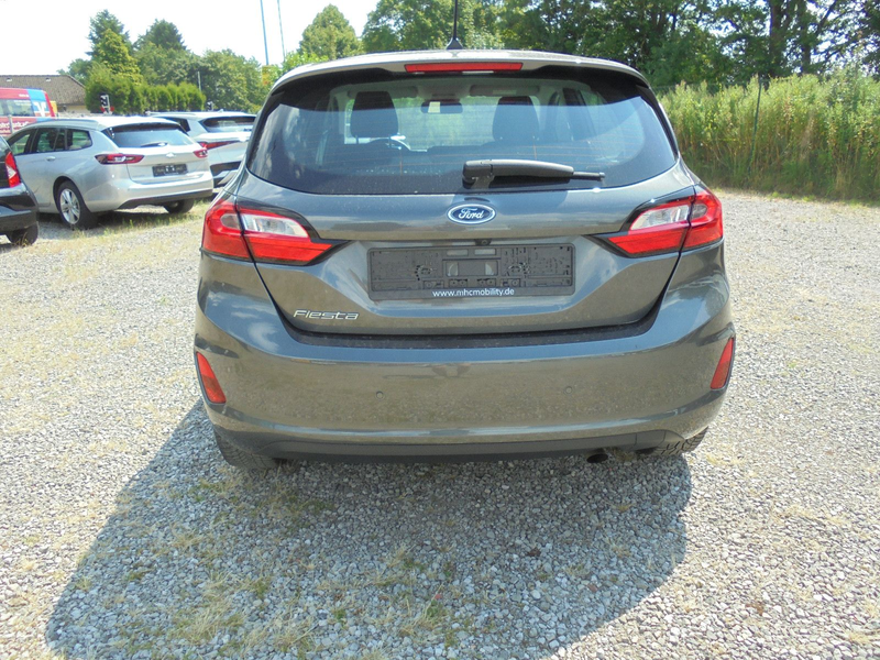 Ford Fiesta 1.1 12V Exclusive Cool & Connect 1. Hand — photo 5