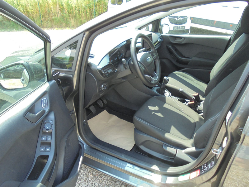 Ford Fiesta 1.1 12V Exclusive Cool & Connect 1. Hand — photo 13