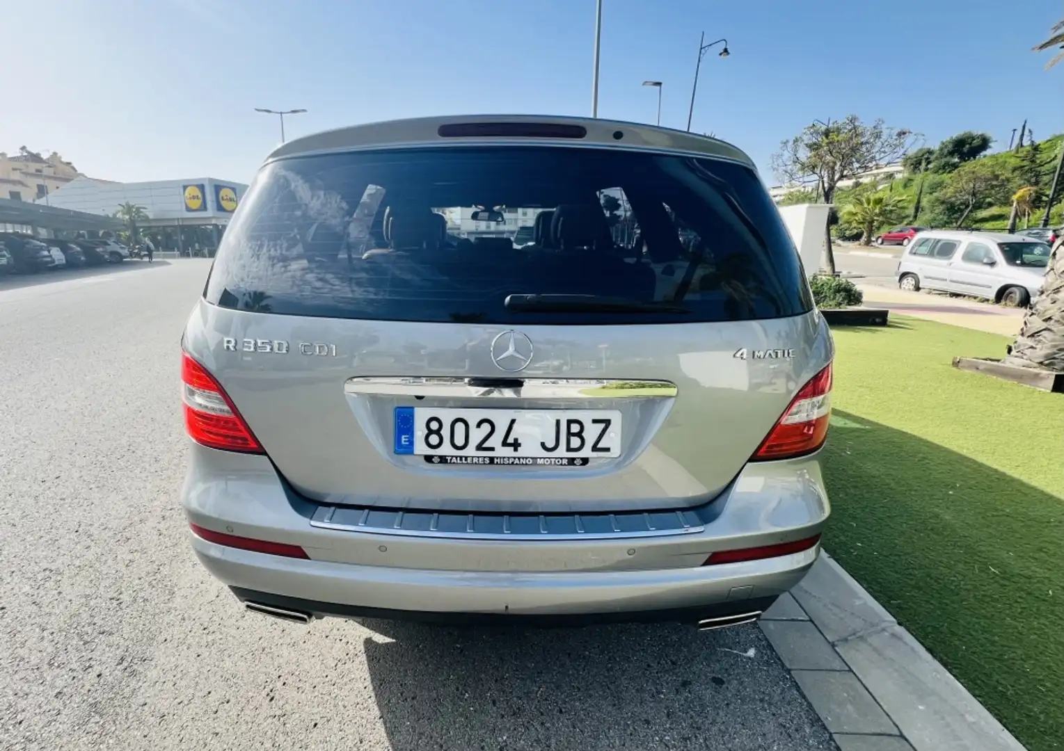 Mercedes-Benz R 320 350CDI 4M L Aut. Beige - 2
