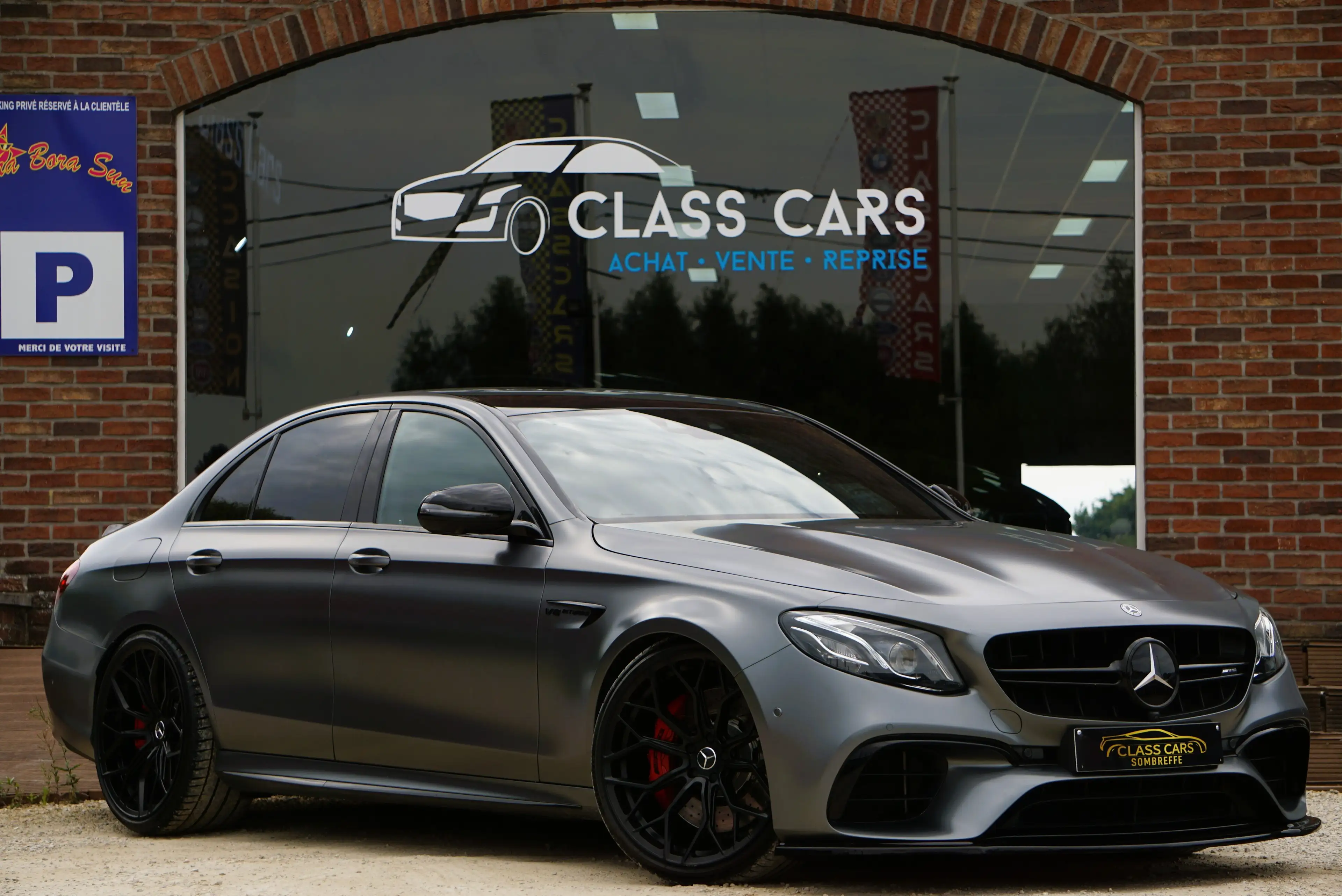 Mercedes-Benz E 63 AMG 4-MATIC+ S MAXTON DESIGN CARNET COMPLET MERCEDES — photo 4
