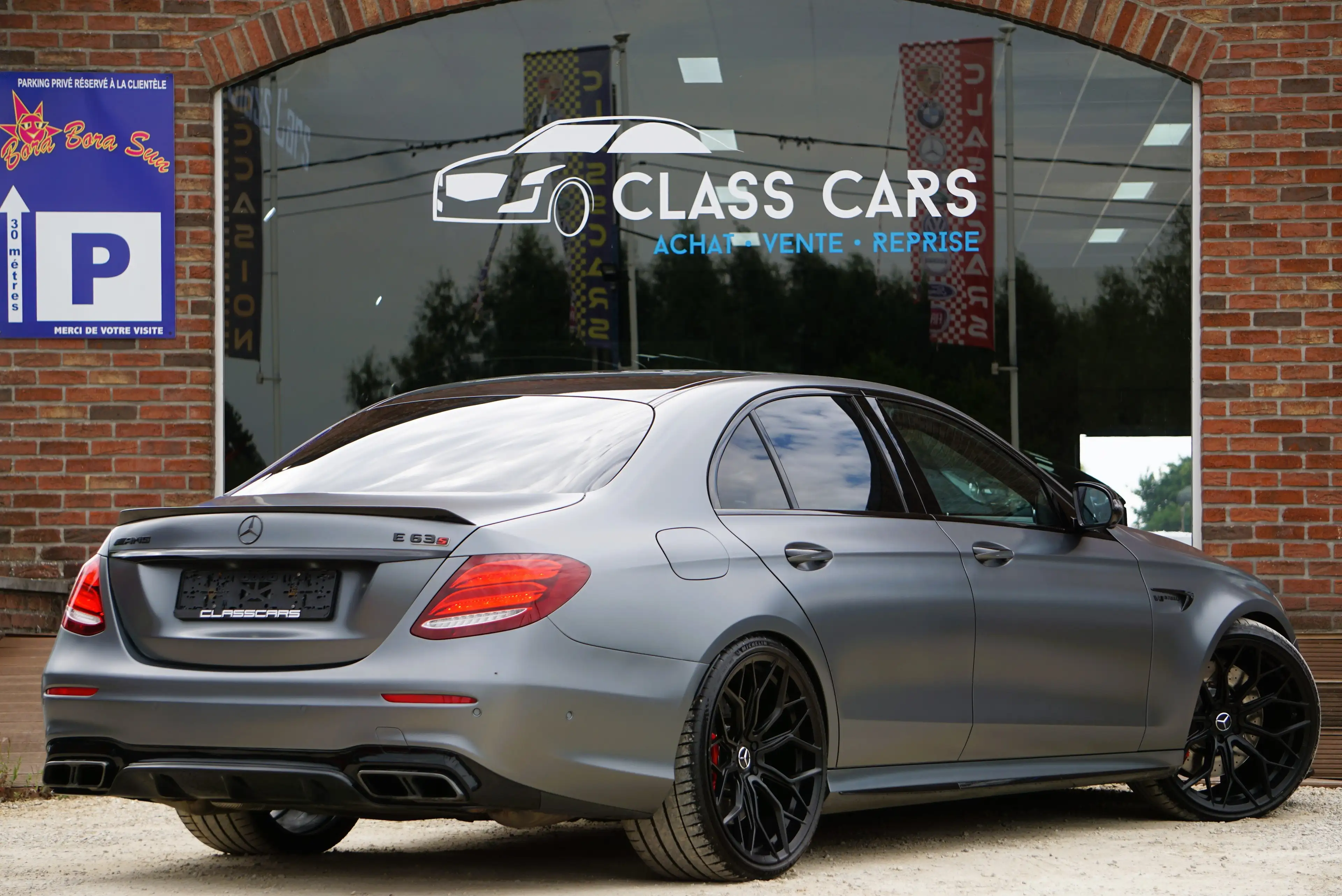 Mercedes-Benz E 63 AMG 4-MATIC+ S MAXTON DESIGN CARNET COMPLET MERCEDES — photo 5