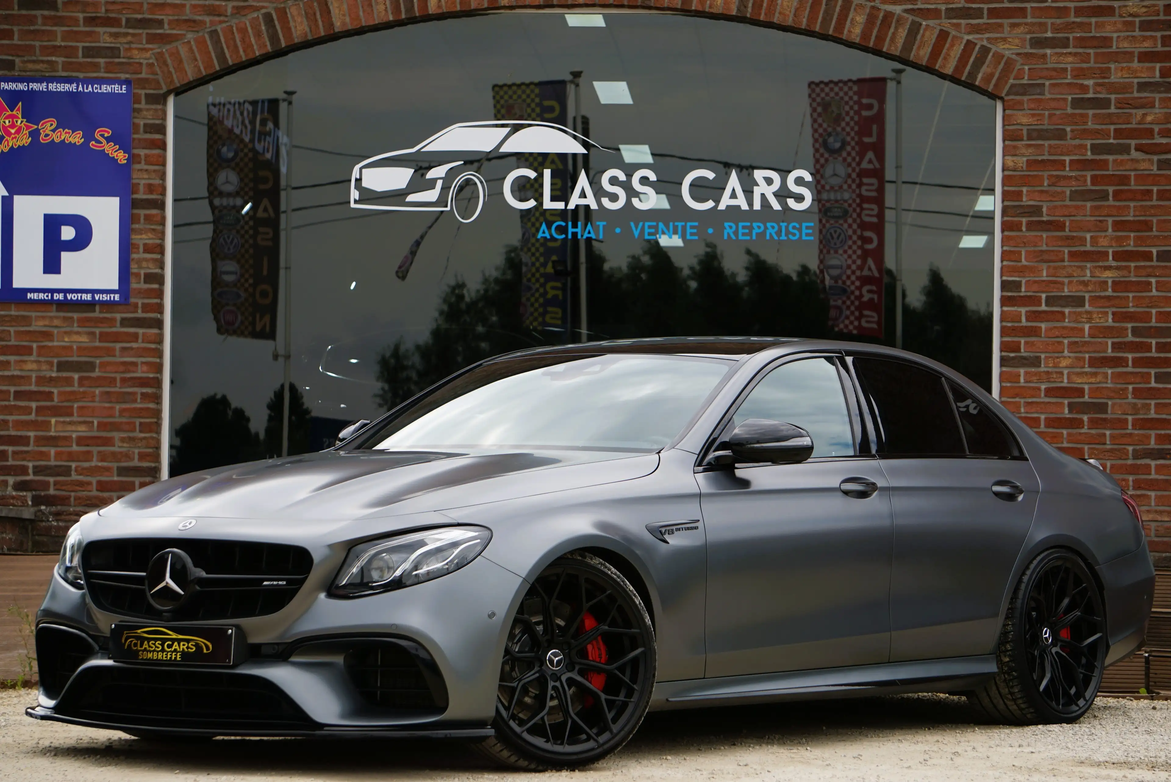 Mercedes-Benz E 63 AMG 4-MATIC+ S MAXTON DESIGN CARNET COMPLET MERCEDES