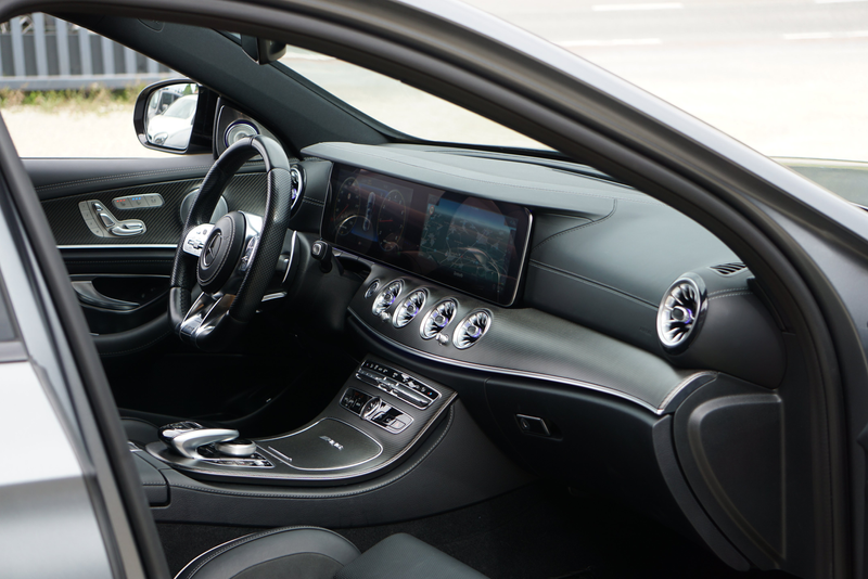 Mercedes-Benz E 63 AMG 4-MATIC+ S MAXTON DESIGN CARNET COMPLET MERCEDES — photo 15