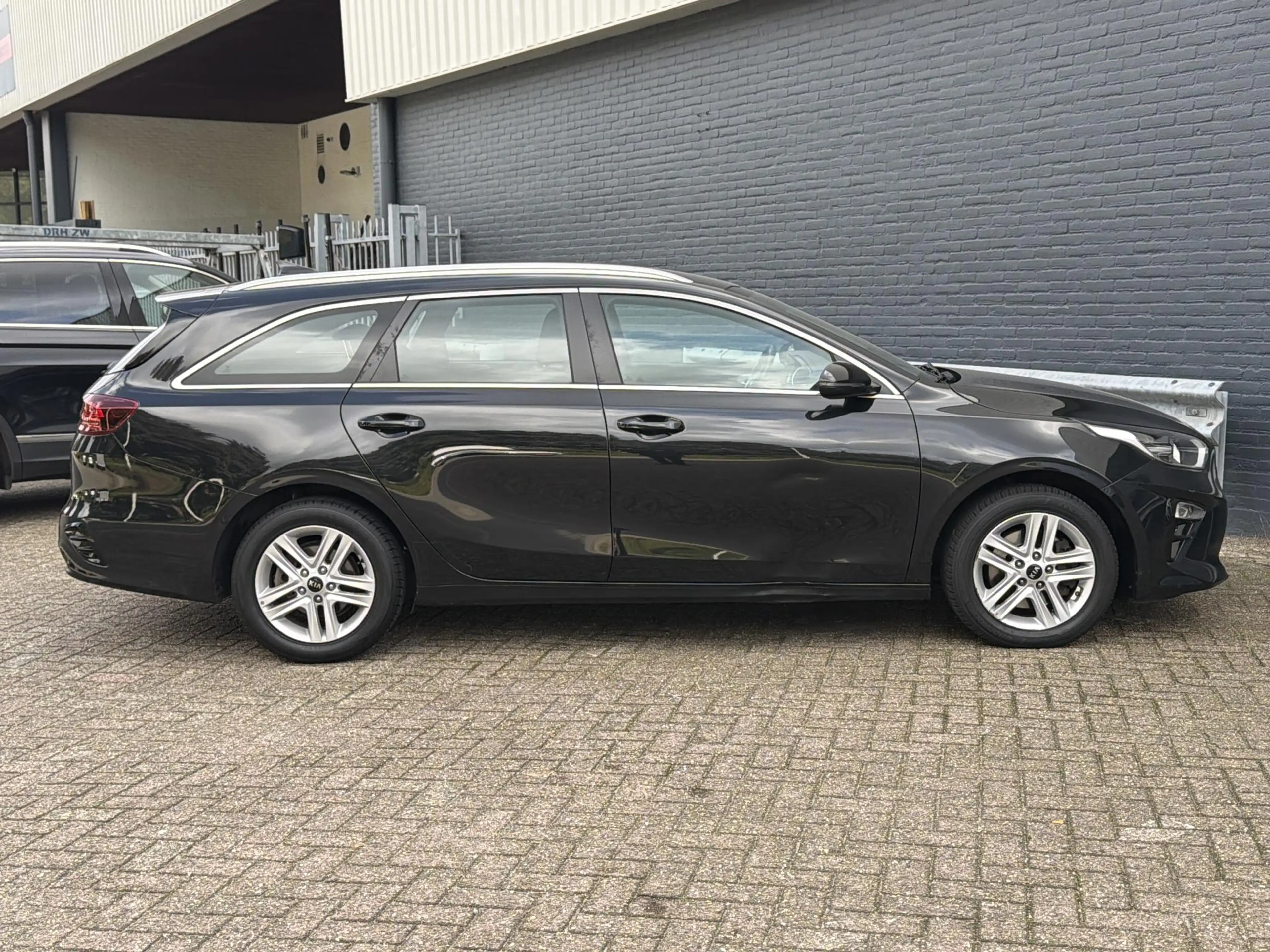 Kia Ceed SW / cee'd SW Sportswagon 1.0 T-GDi DynamicLine | € 6.200,- NETT — photo 8
