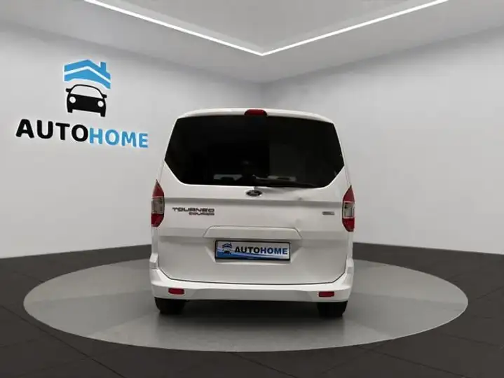 Ford Transit Courier 2015, foto 7