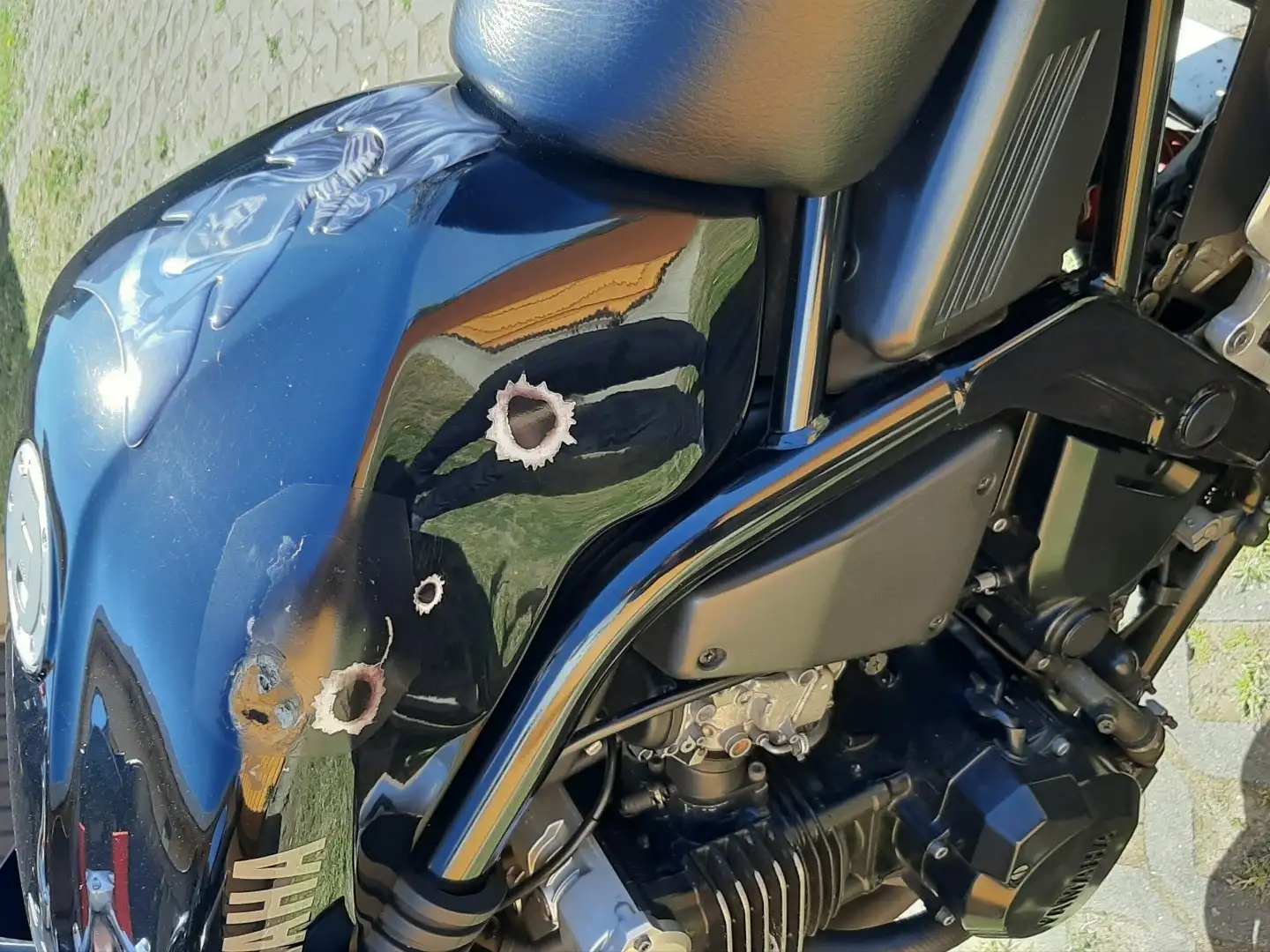 Yamaha FZS 600 Negru - 2