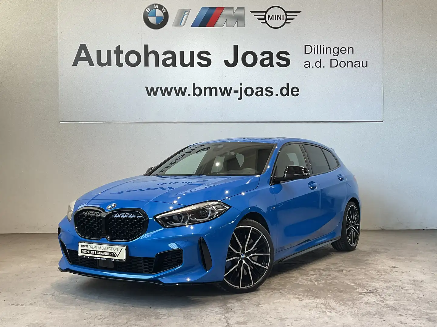 BMW 135 M135i xDrive 19" LMR, Panorama Glasdach, Head-Up D Blau - 1