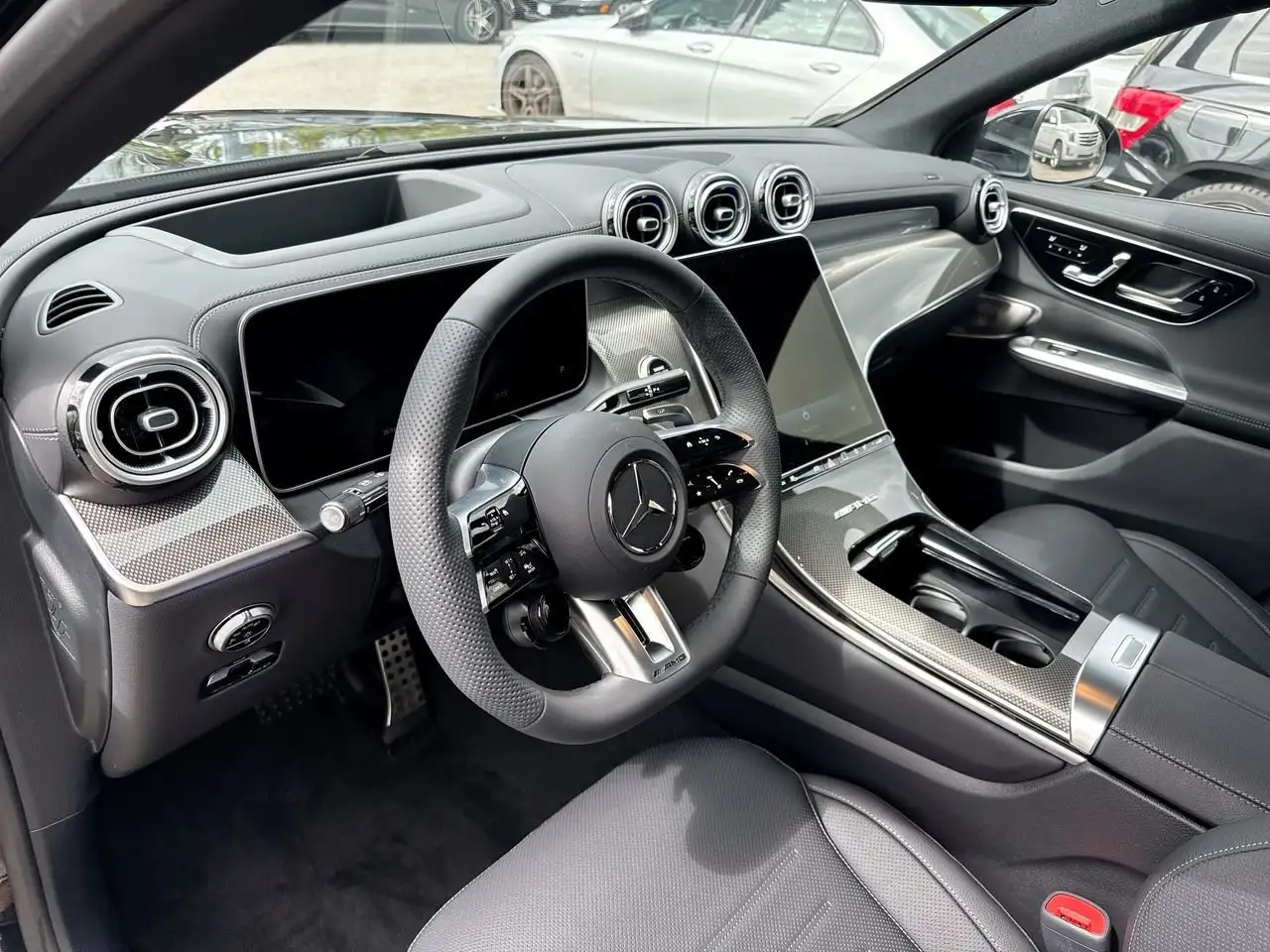 Mercedes-Benz GLC снимка Mercedes-Benz GLC