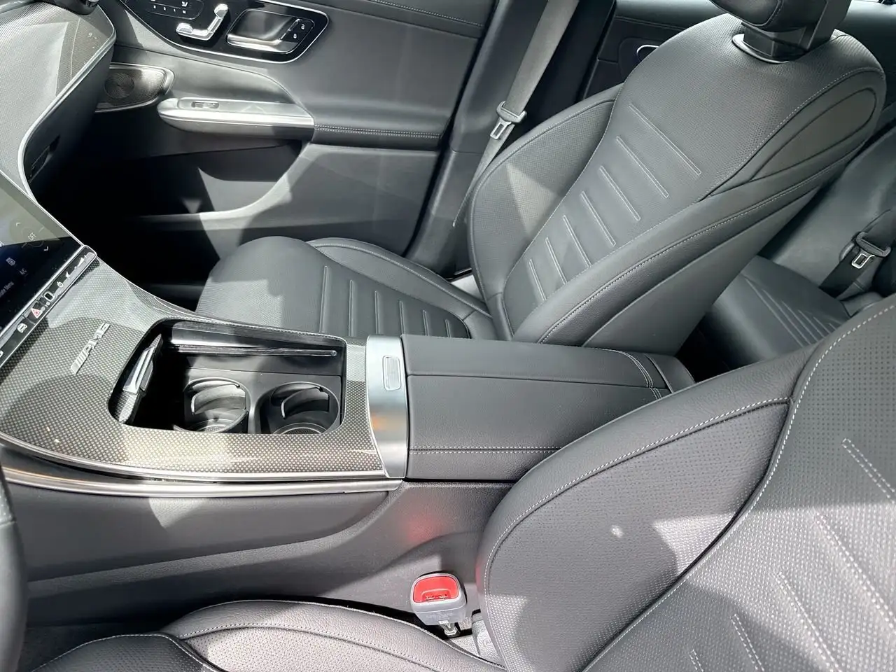 Mercedes-Benz GLC снимка Mercedes-Benz GLC