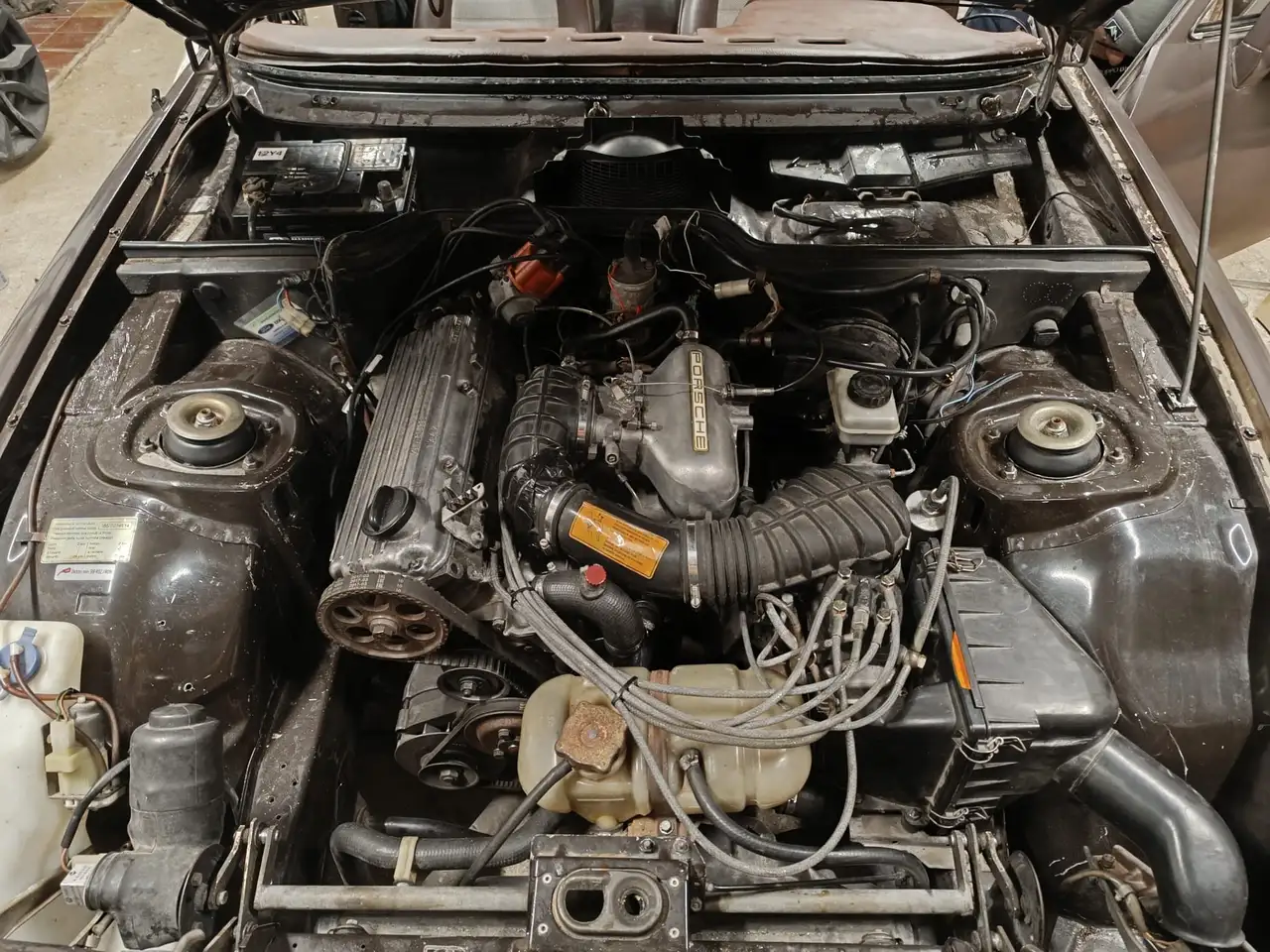 Porsche 924 2.0 Turbo, foto 4