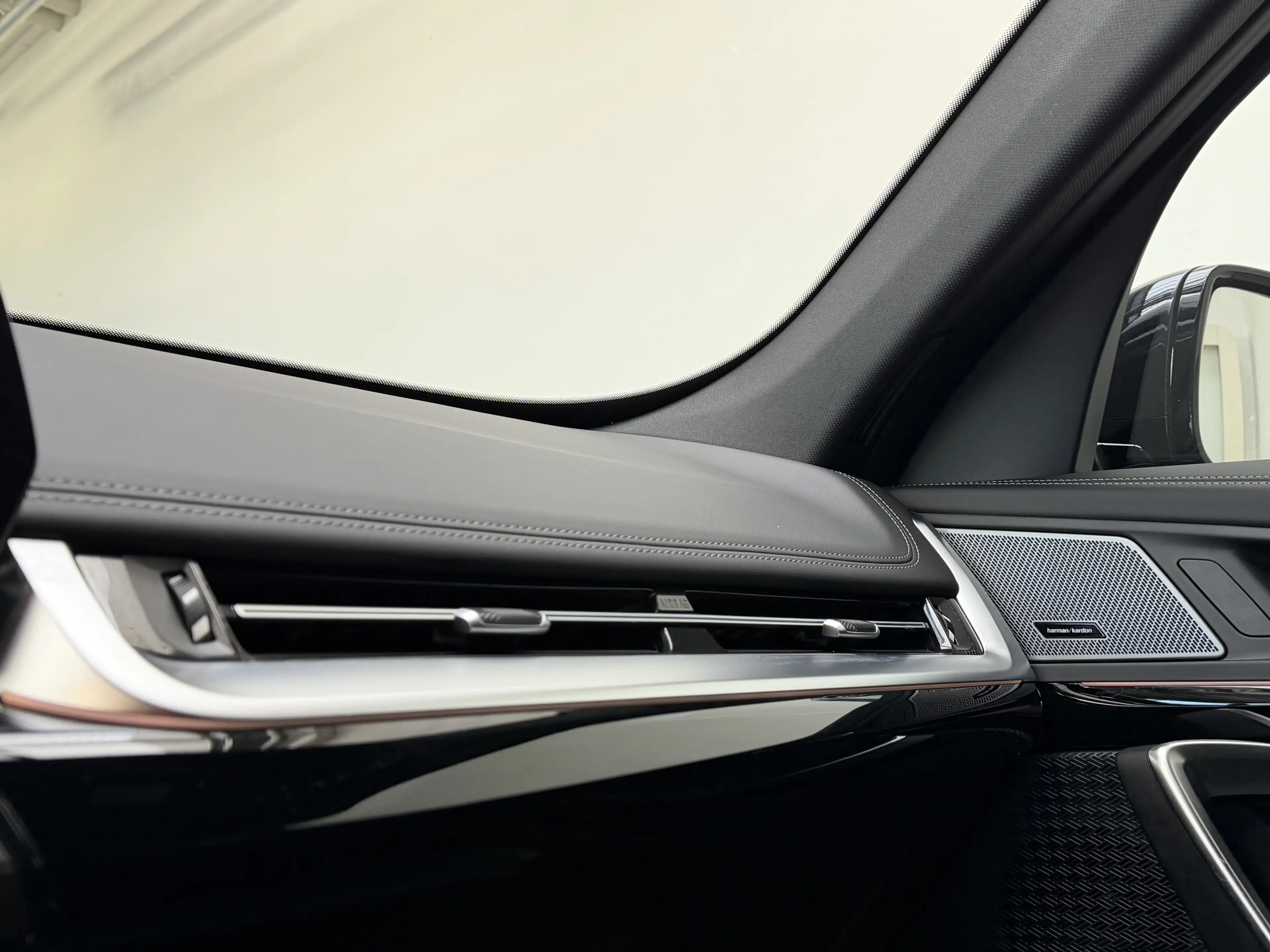 BMW X1 eDrive20 M Sport Pro ACC H&K MemorySitze LED — photo 10