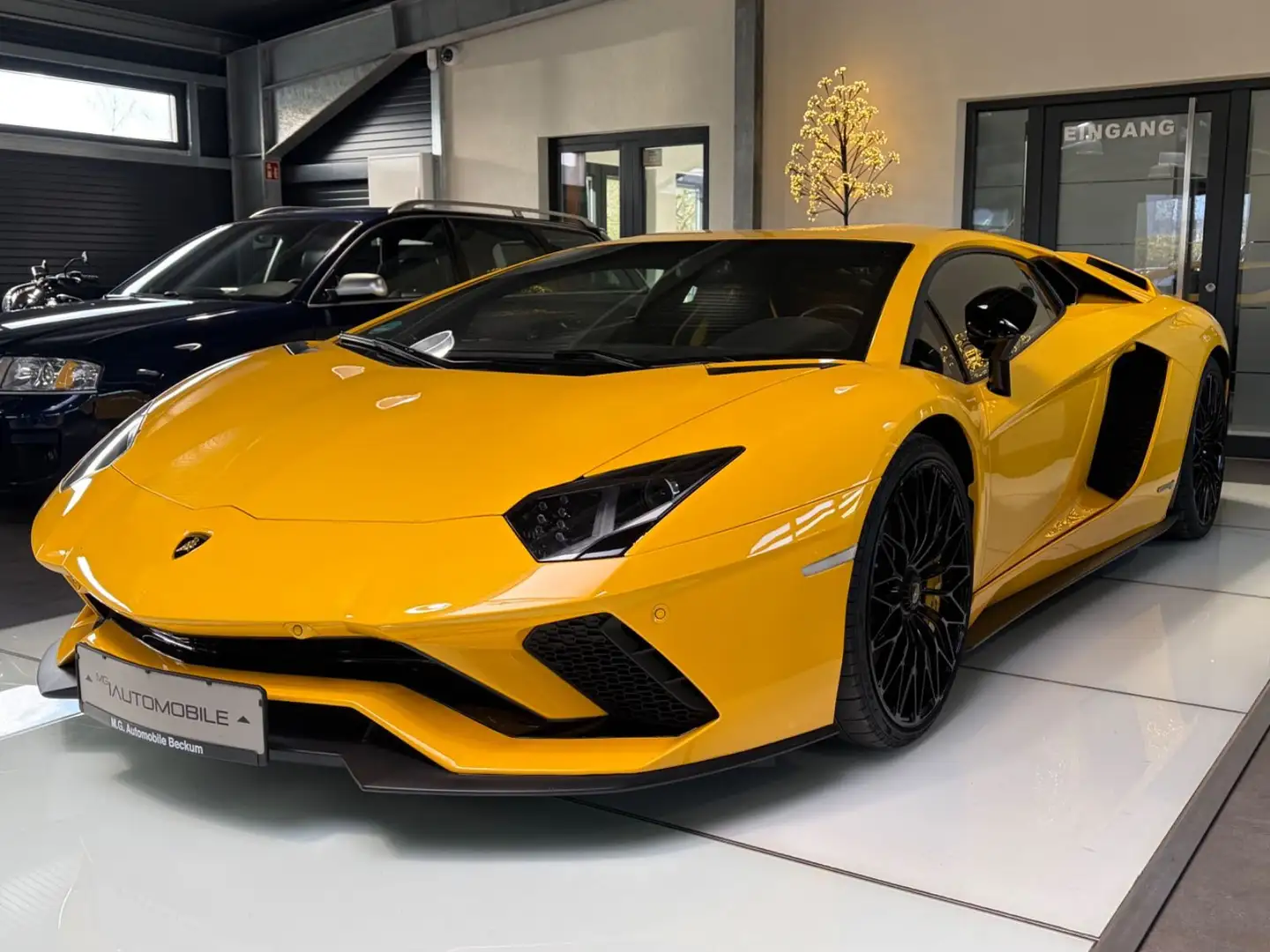 Lamborghini Aventador S - LIFT   KAMERA   GIALLO ORION Gelb - 2