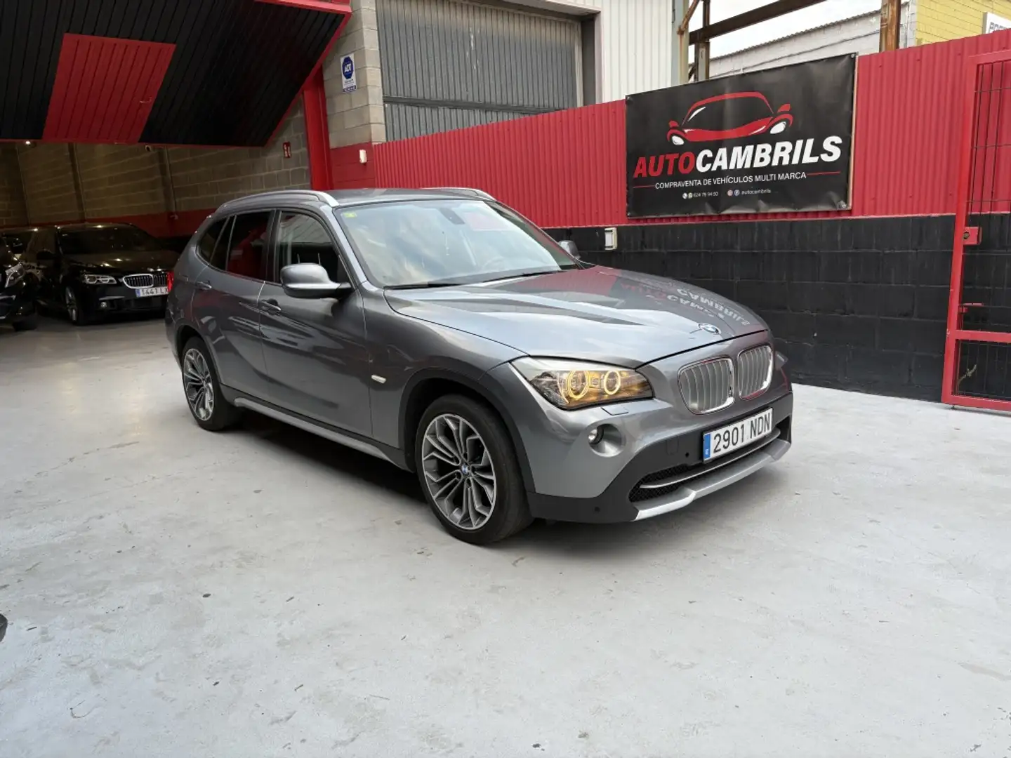 BMW X1 xDrive 23dA Gris - 1