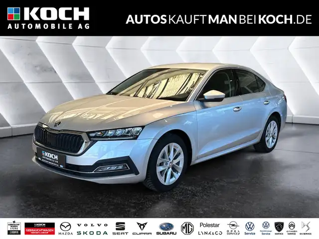 Skoda Octavia 1.0 TSI First Edition SHZ PDC Navi FSE LED