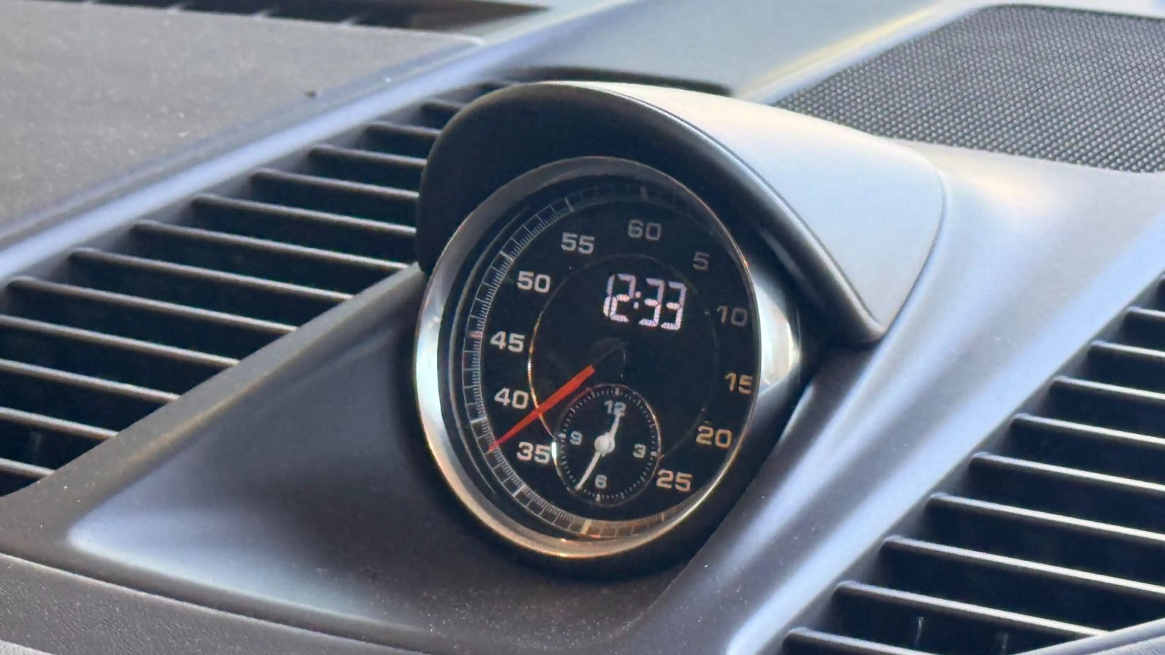 Porsche 911 Turbo — photo 12