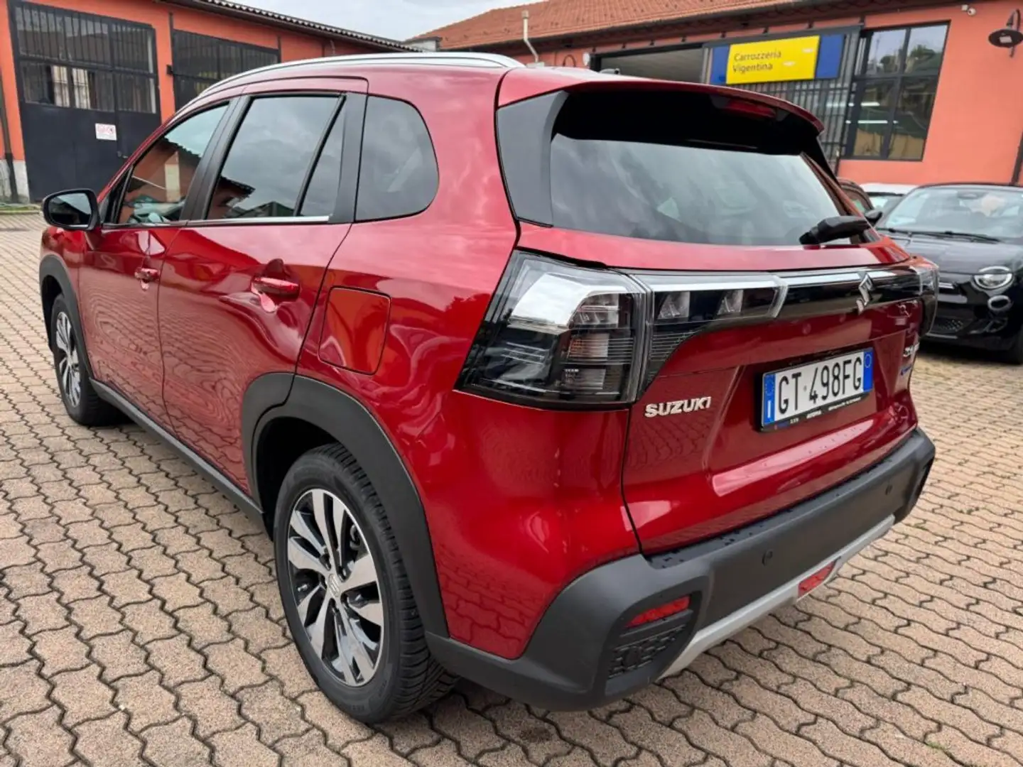 Suzuki S-Cross 1.5 FULL Hybrid A/T Starview Červená - 2