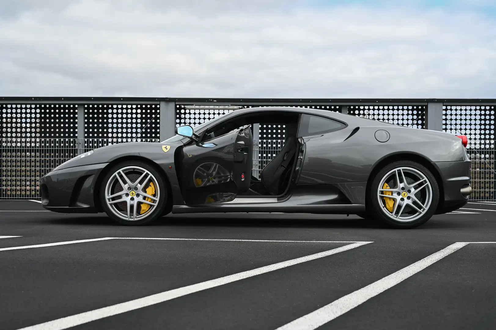 Ferrari F430 F1 4.3 V8 UNIEK 9662 KM KROYMANS geleverd Carbon Gris - 2