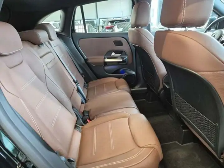Mercedes-Benz GLA 2023, foto 12