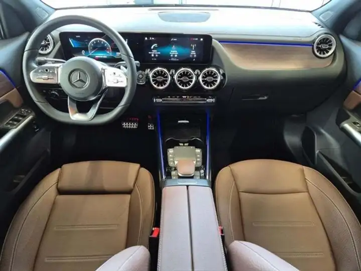 Mercedes-Benz GLA 2023, foto 13