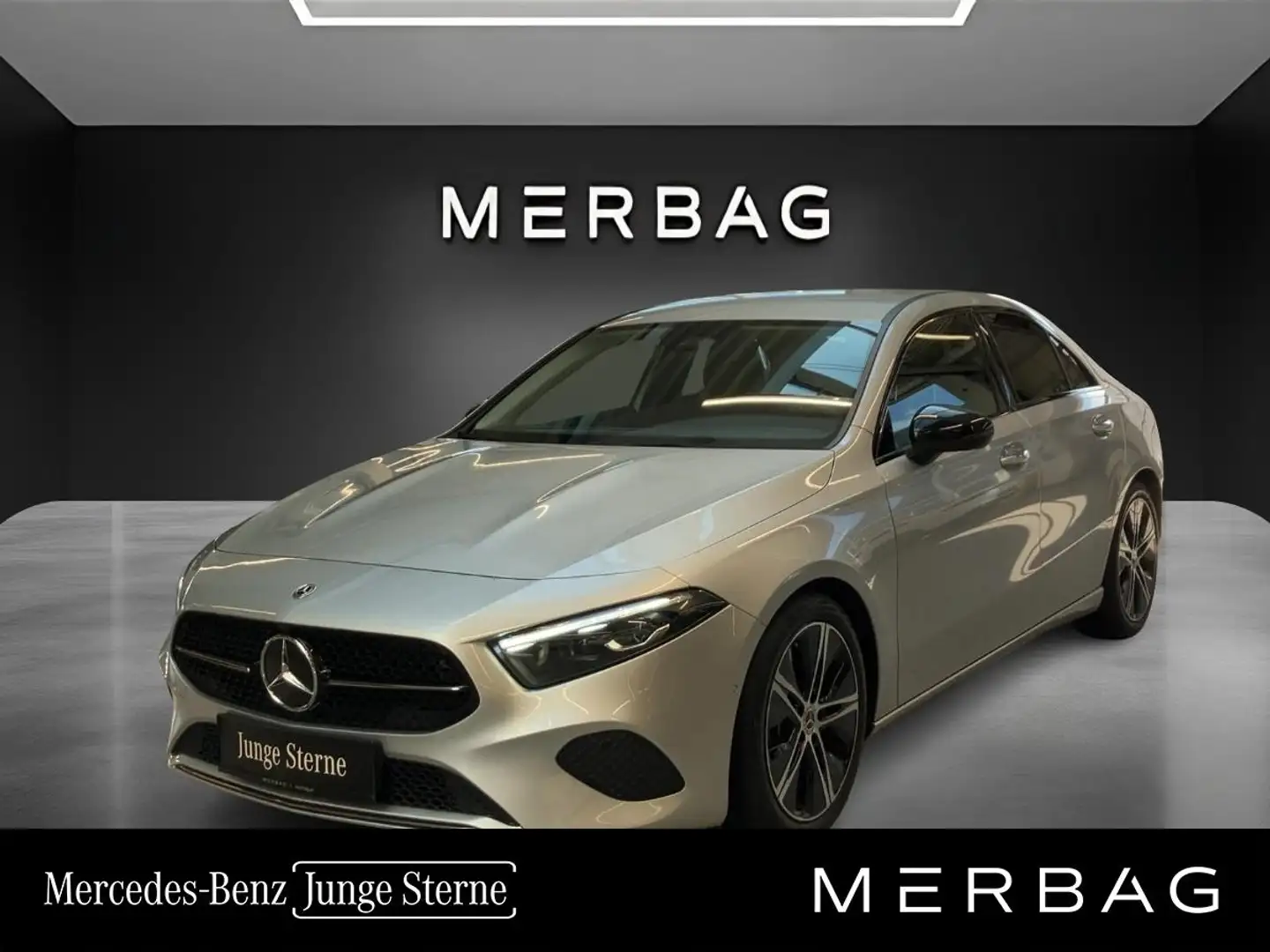Mercedes-Benz A 200 d Limousine Argent - 1
