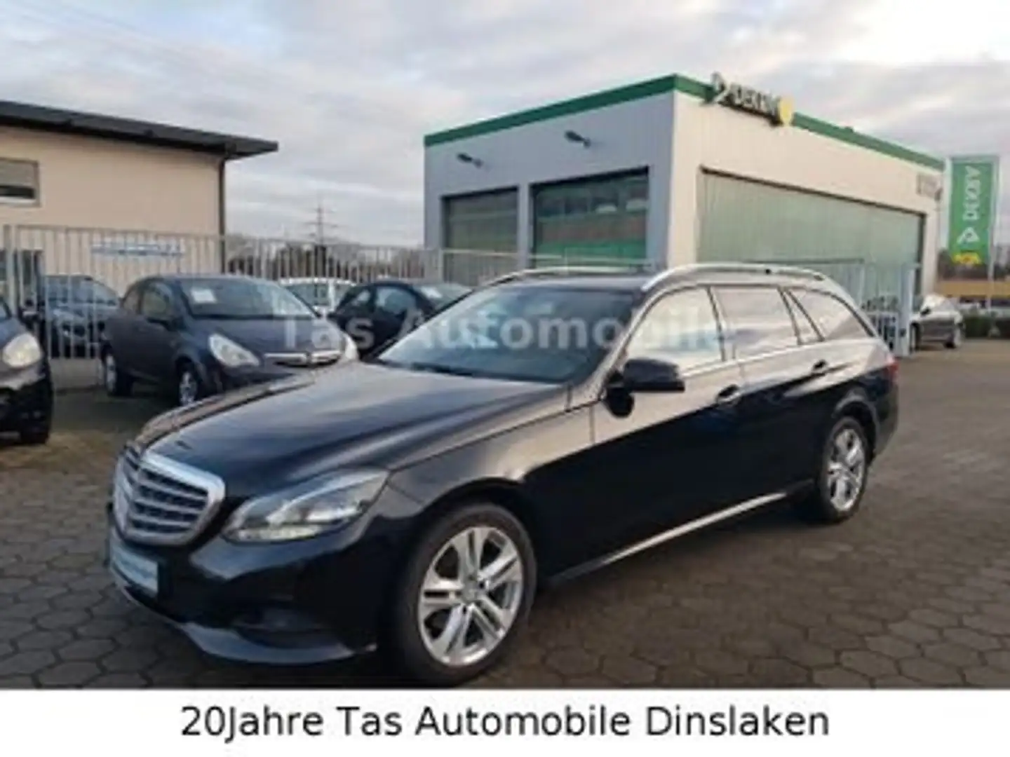 Mercedes-Benz E 220 T BlueTEC"Xenon"Navi"Allwetter auf Alufelgen"... Zwart - 2