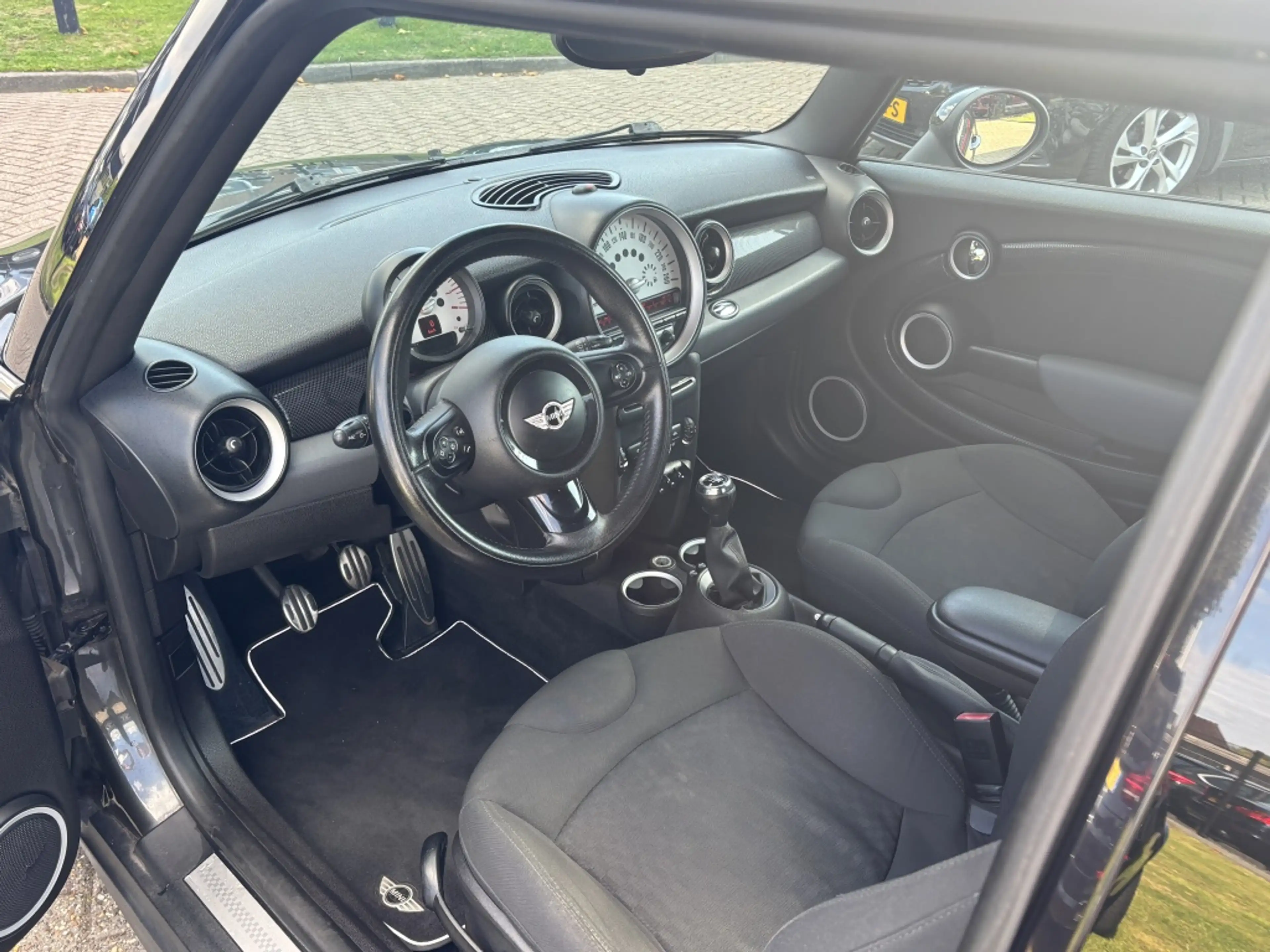 MINI Cooper S 3-Deurs 1.6 Chili Xenon Zwart 2012 — photo 7
