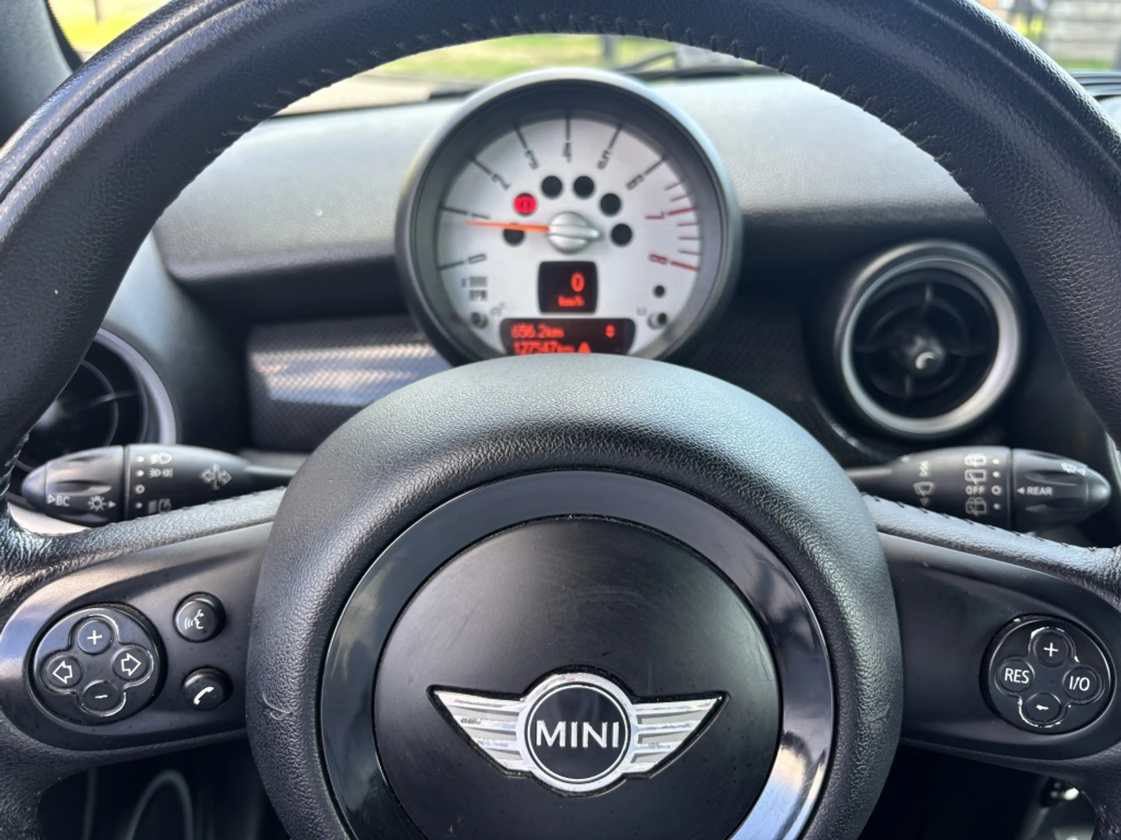 MINI Cooper S 3-Deurs 1.6 Chili Xenon Zwart 2012 — photo 11