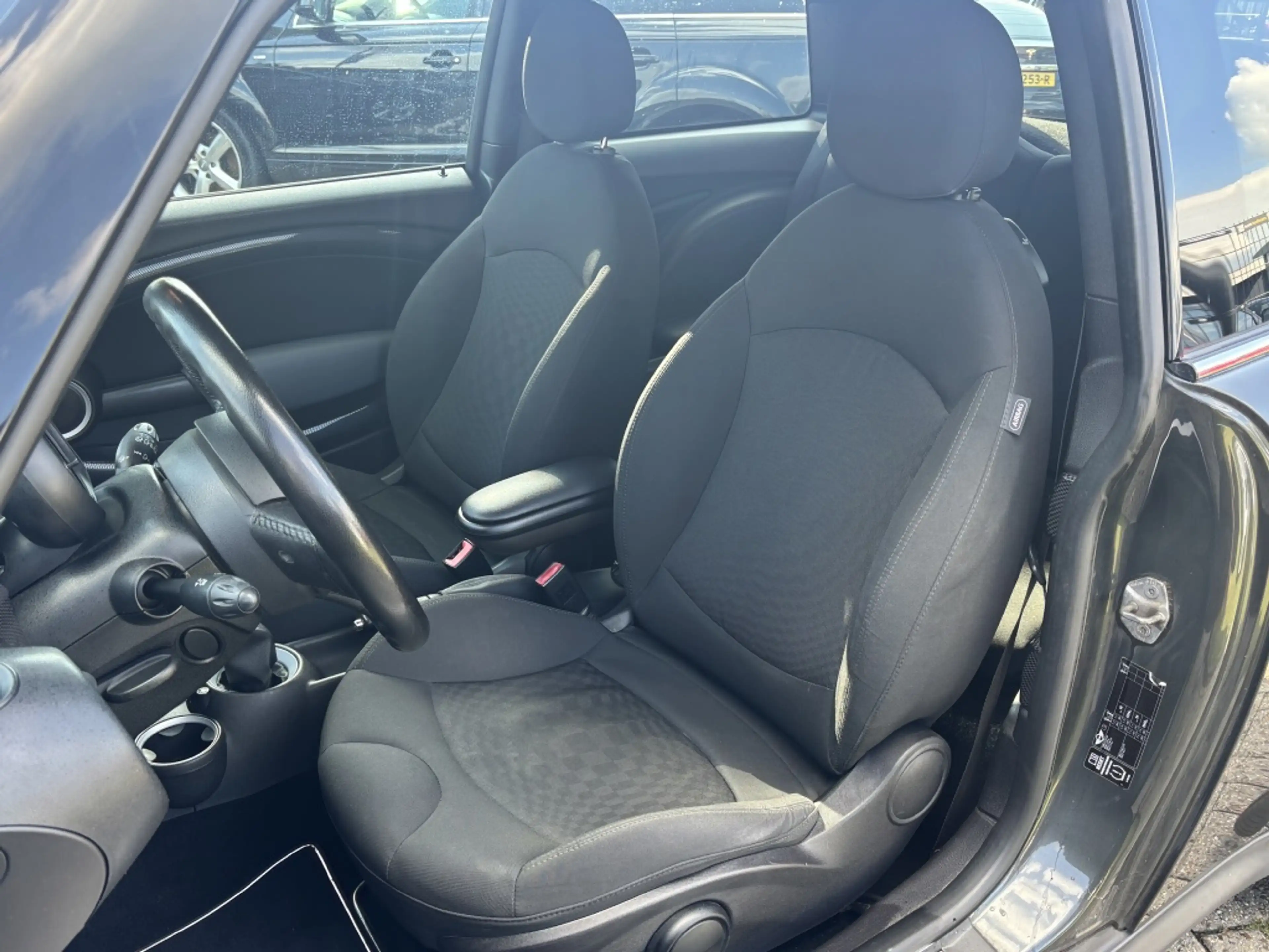 MINI Cooper S 3-Deurs 1.6 Chili Xenon Zwart 2012 — photo 8