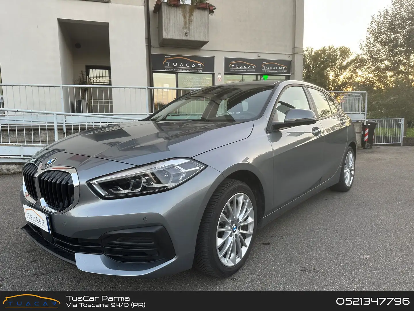 BMW 116 116d Advantage auto Grijs - 1