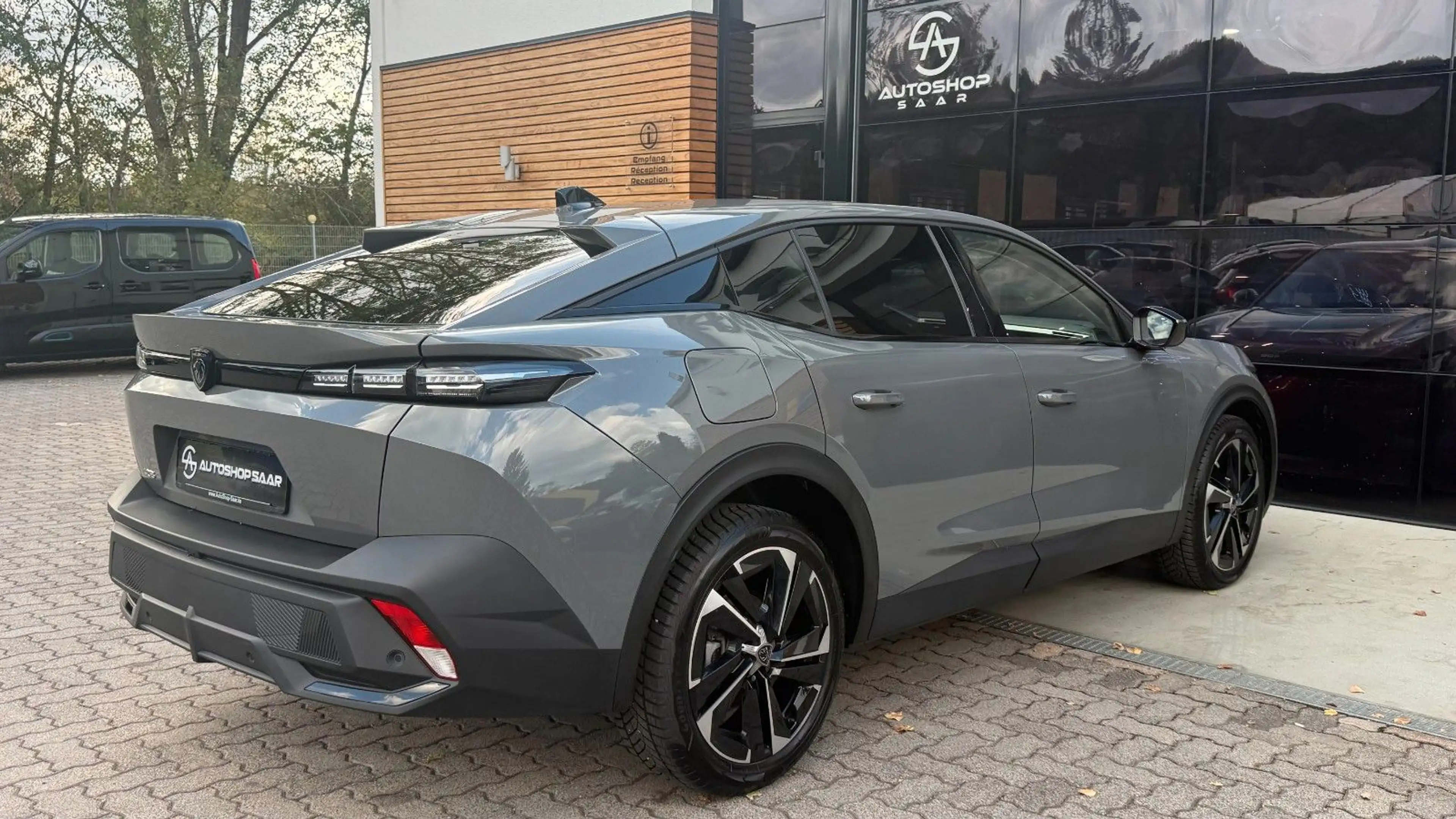 Peugeot 408 Hybrid 145 Allure MwSt/ACC/360°/SHZ/CarPlay — photo 7