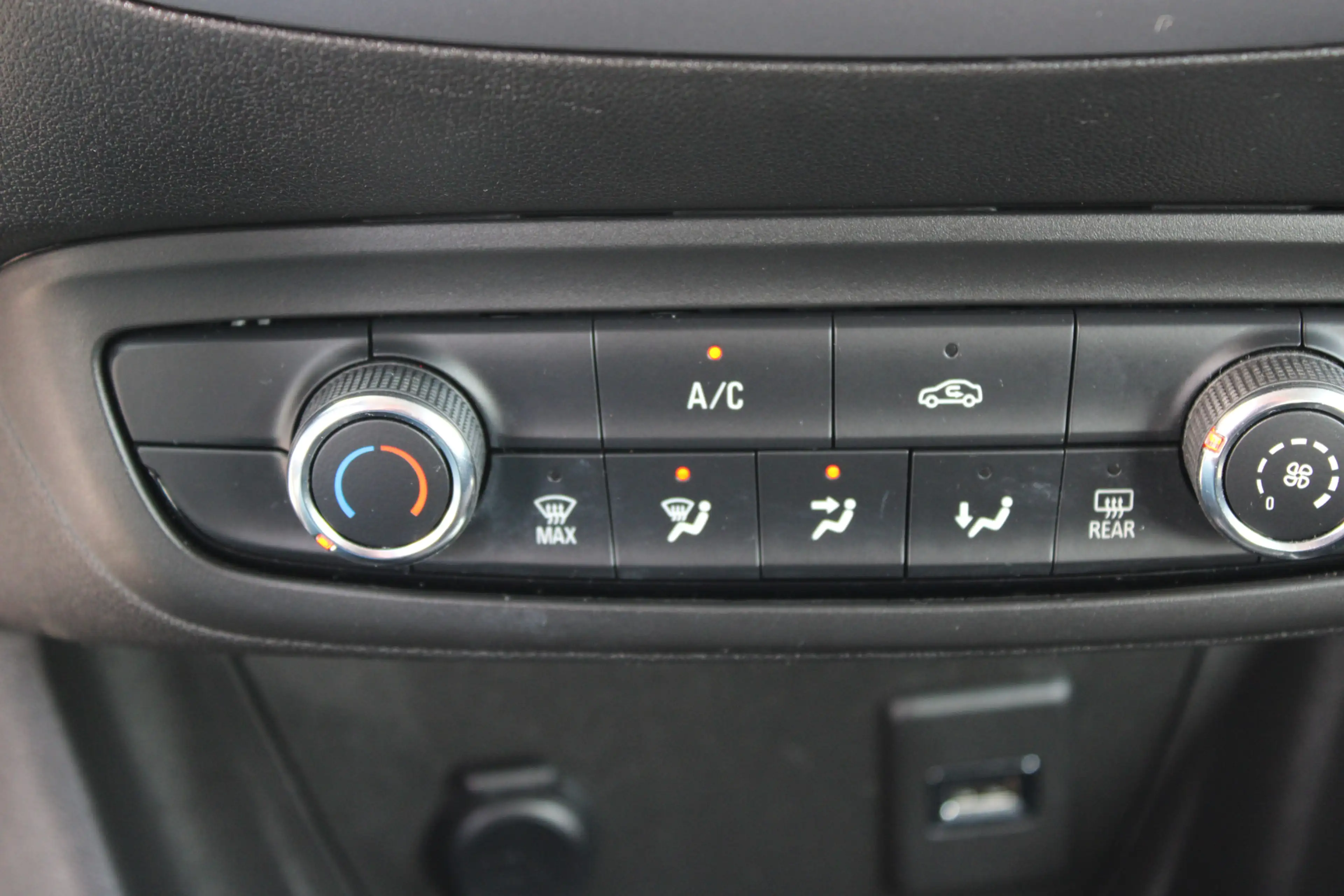 Opel Crossland 1.2//Airco//Cruise!! — photo 12