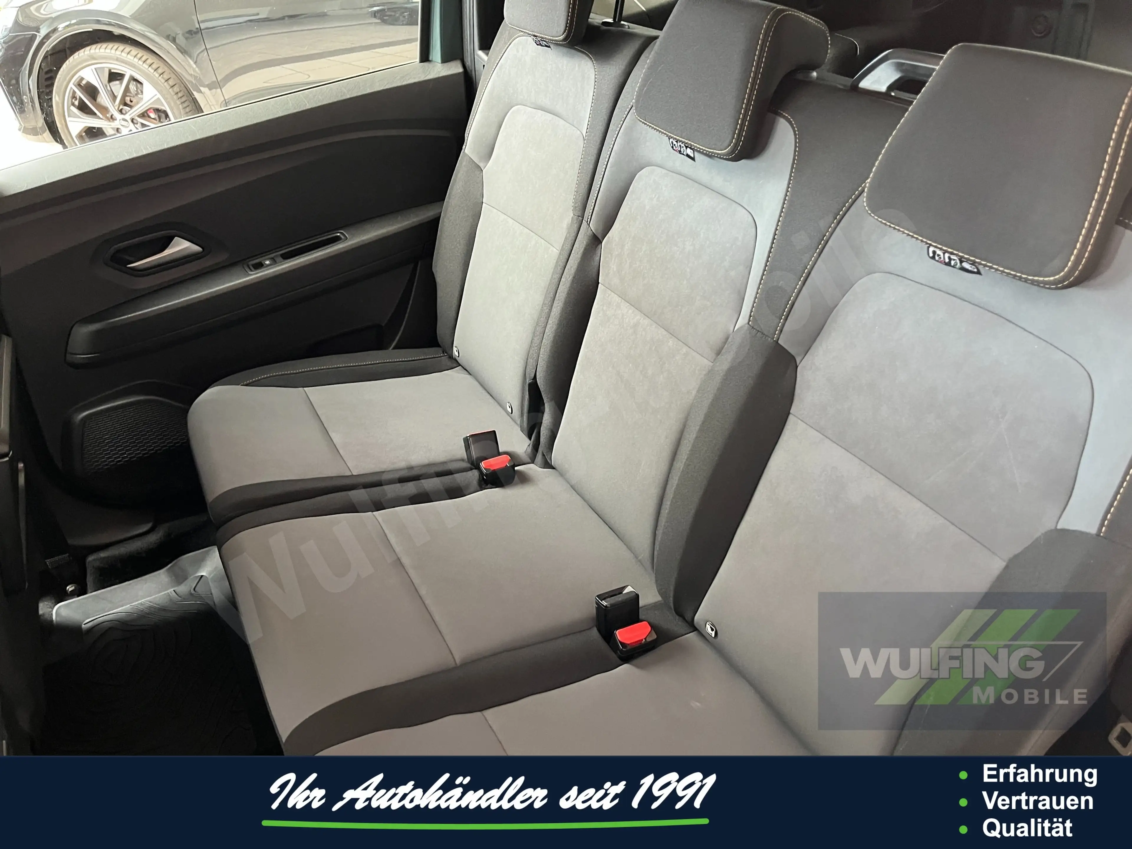 Dacia Jogger TCE110 Extreme, City-Pak.,Navi, RF-Kam. — photo 30