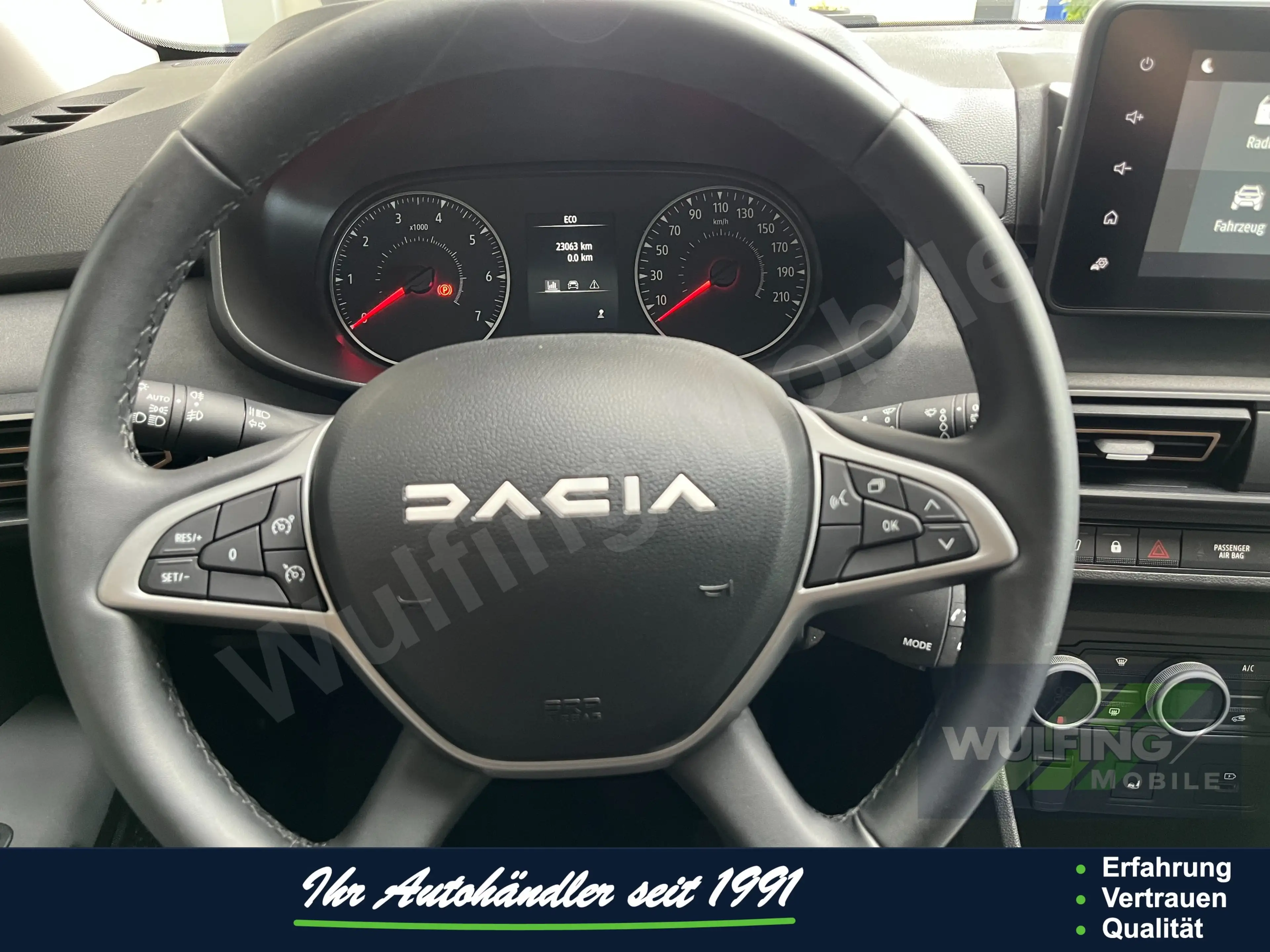 Dacia Jogger TCE110 Extreme, City-Pak.,Navi, RF-Kam. — photo 11