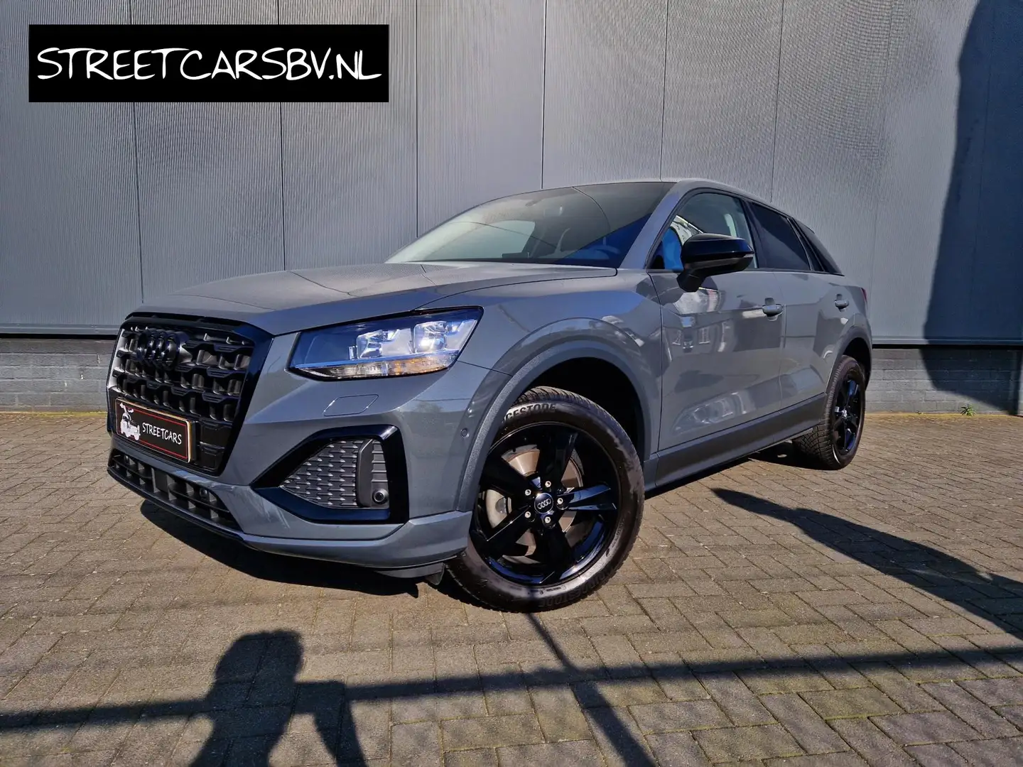 Audi Q2 30 TDI Design Pro Line Plus Grau - 1