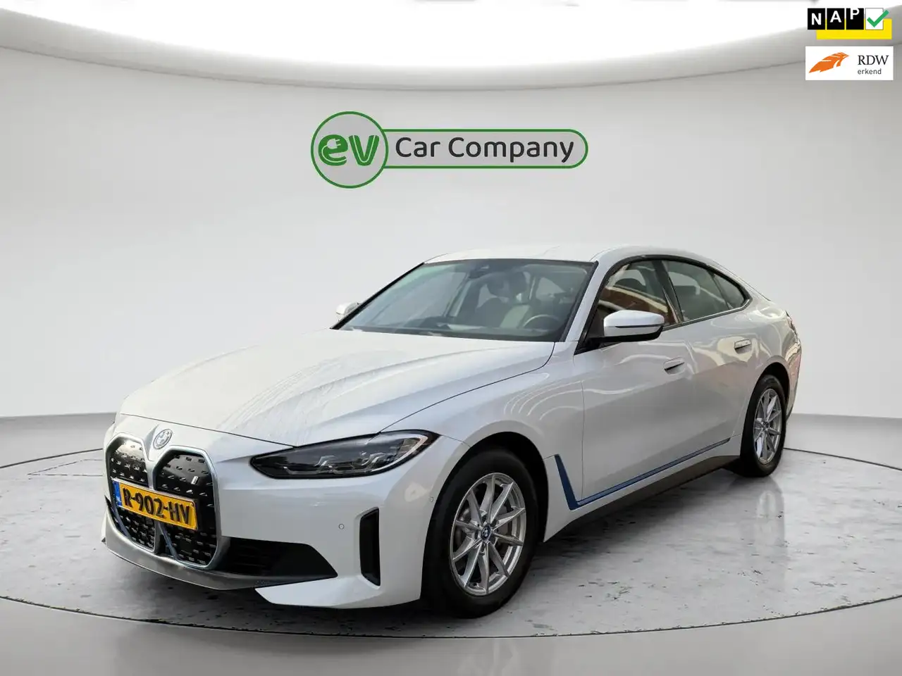 BMW i4