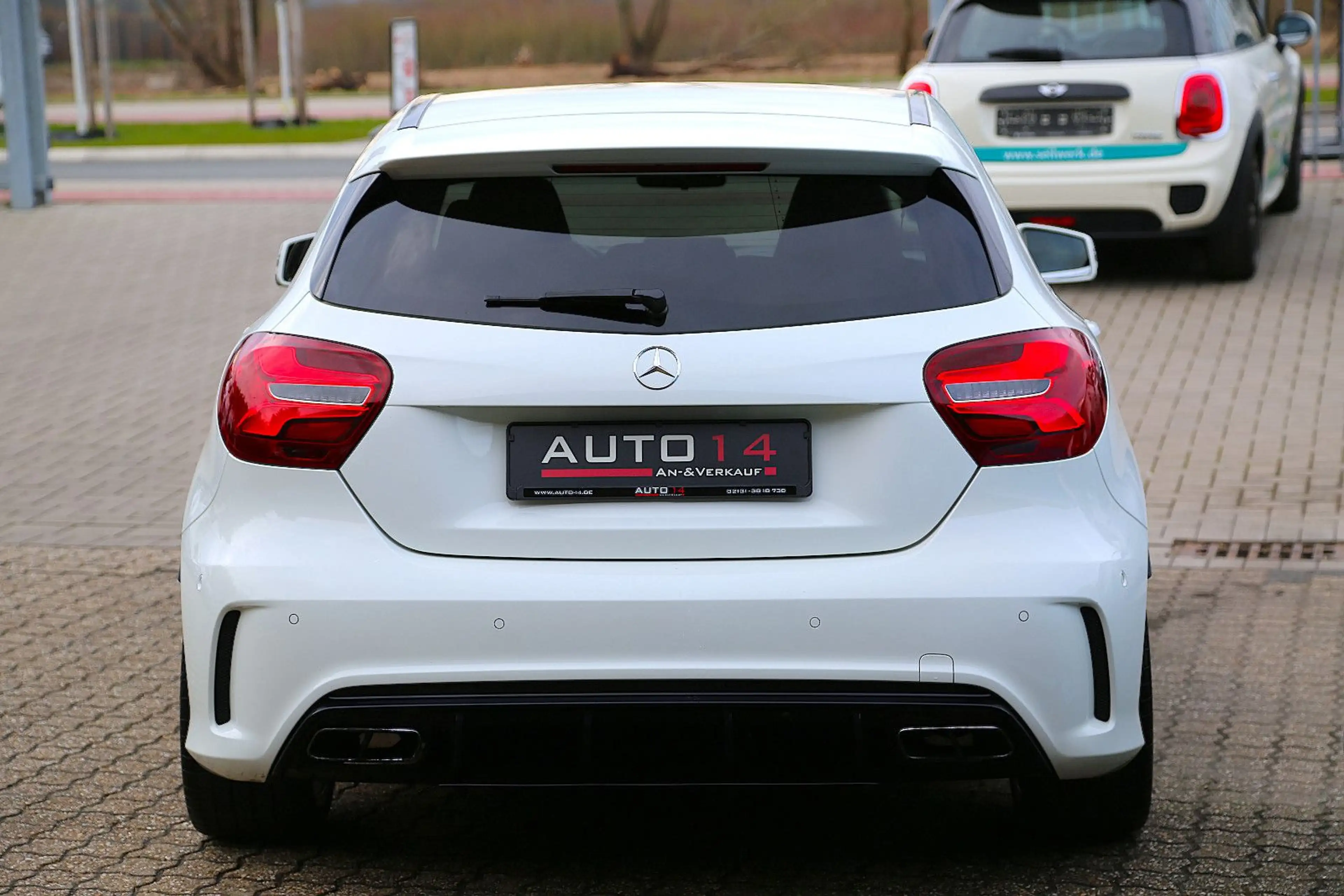 Mercedes-Benz A 45 AMG 4Matic Sportabgas Navi LED PDC IHC 19" — photo 13