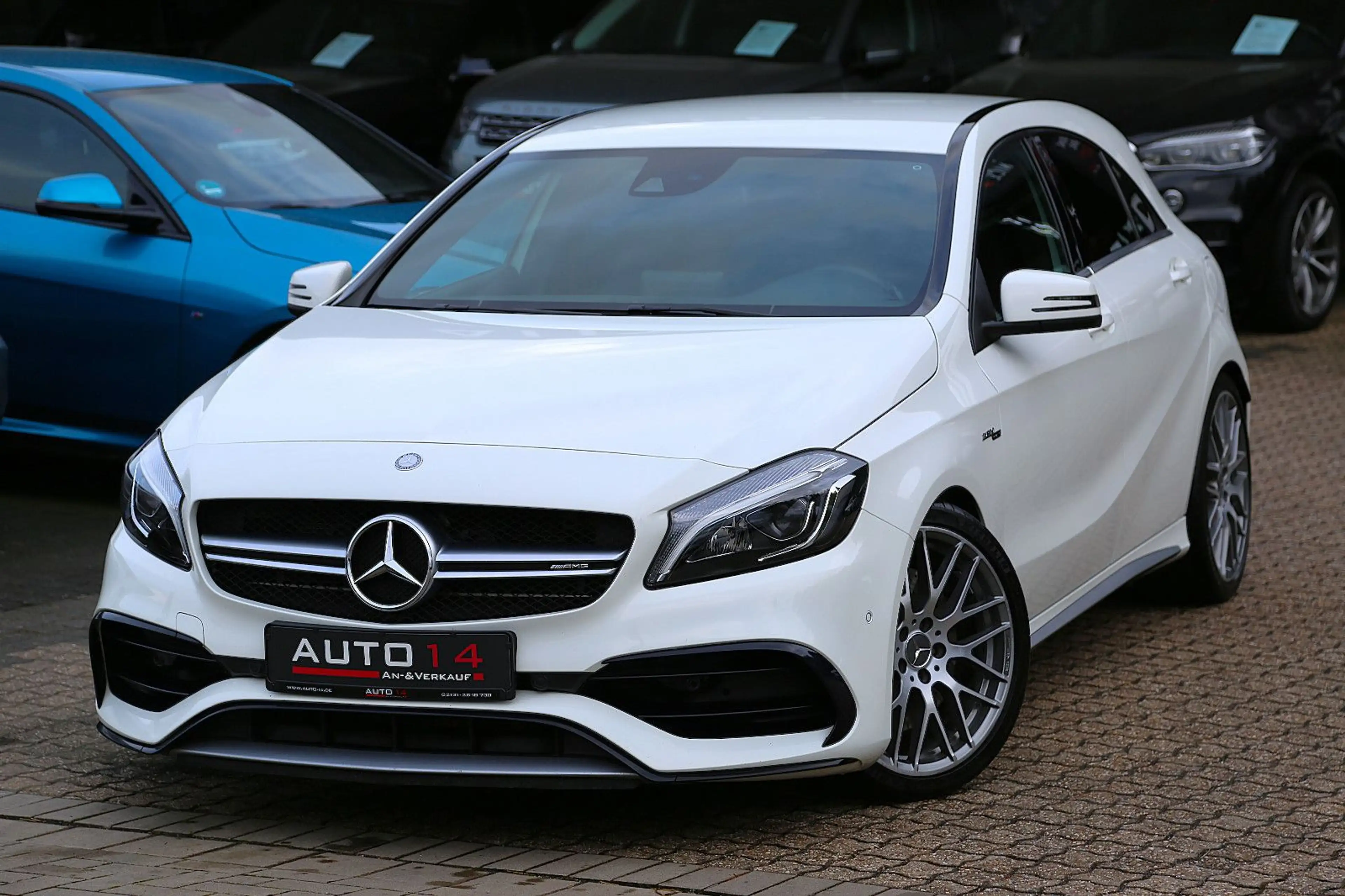 Mercedes-Benz A 45 AMG 4Matic Sportabgas Navi LED PDC IHC 19" — photo 10