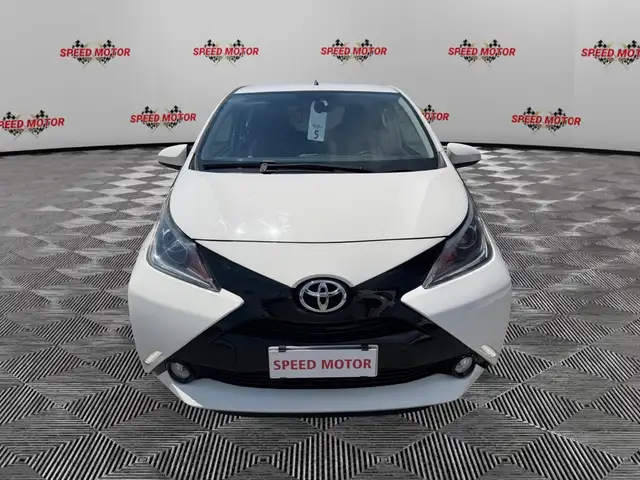 Toyota Aygo view 2