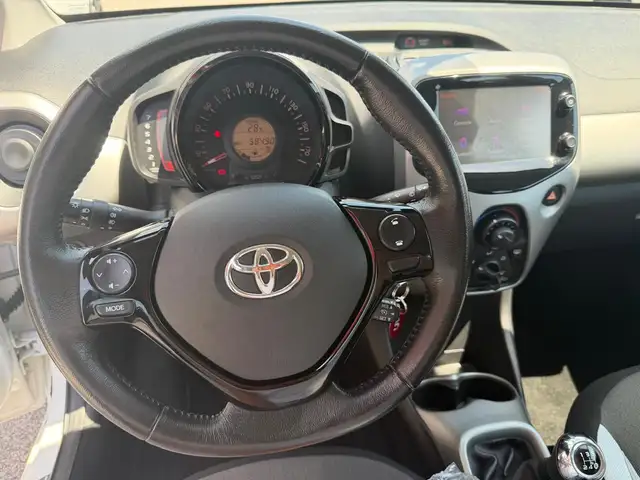 Toyota Aygo view 10